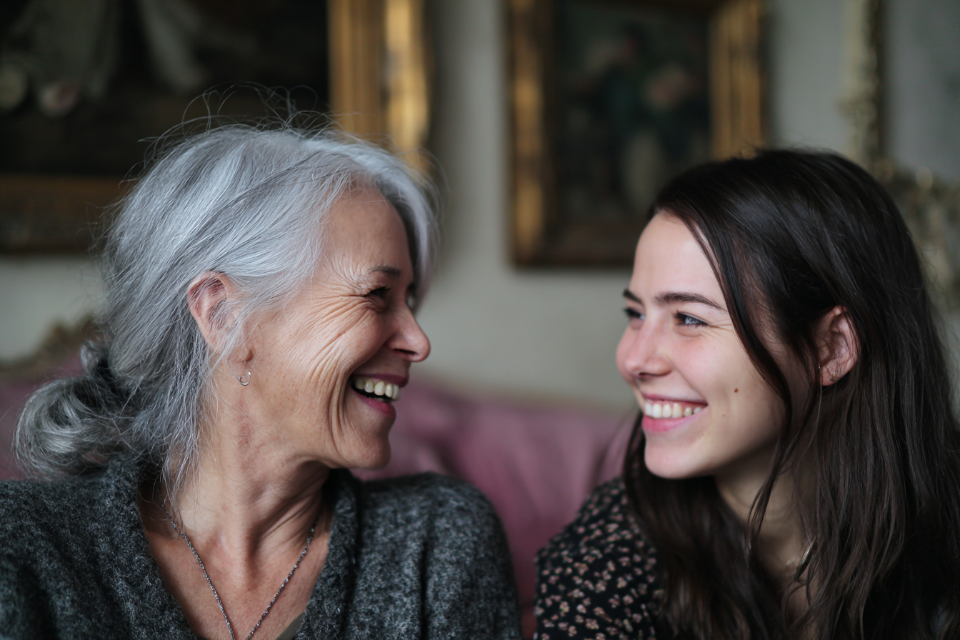 Deux femmes qui ricanent ensemble | Source : Midjourney