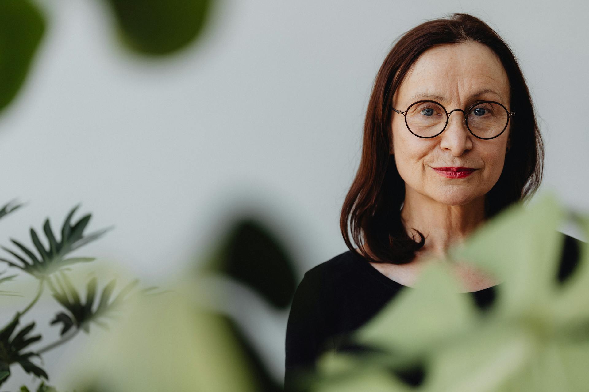 Une femme sérieuse | Source : Pexels