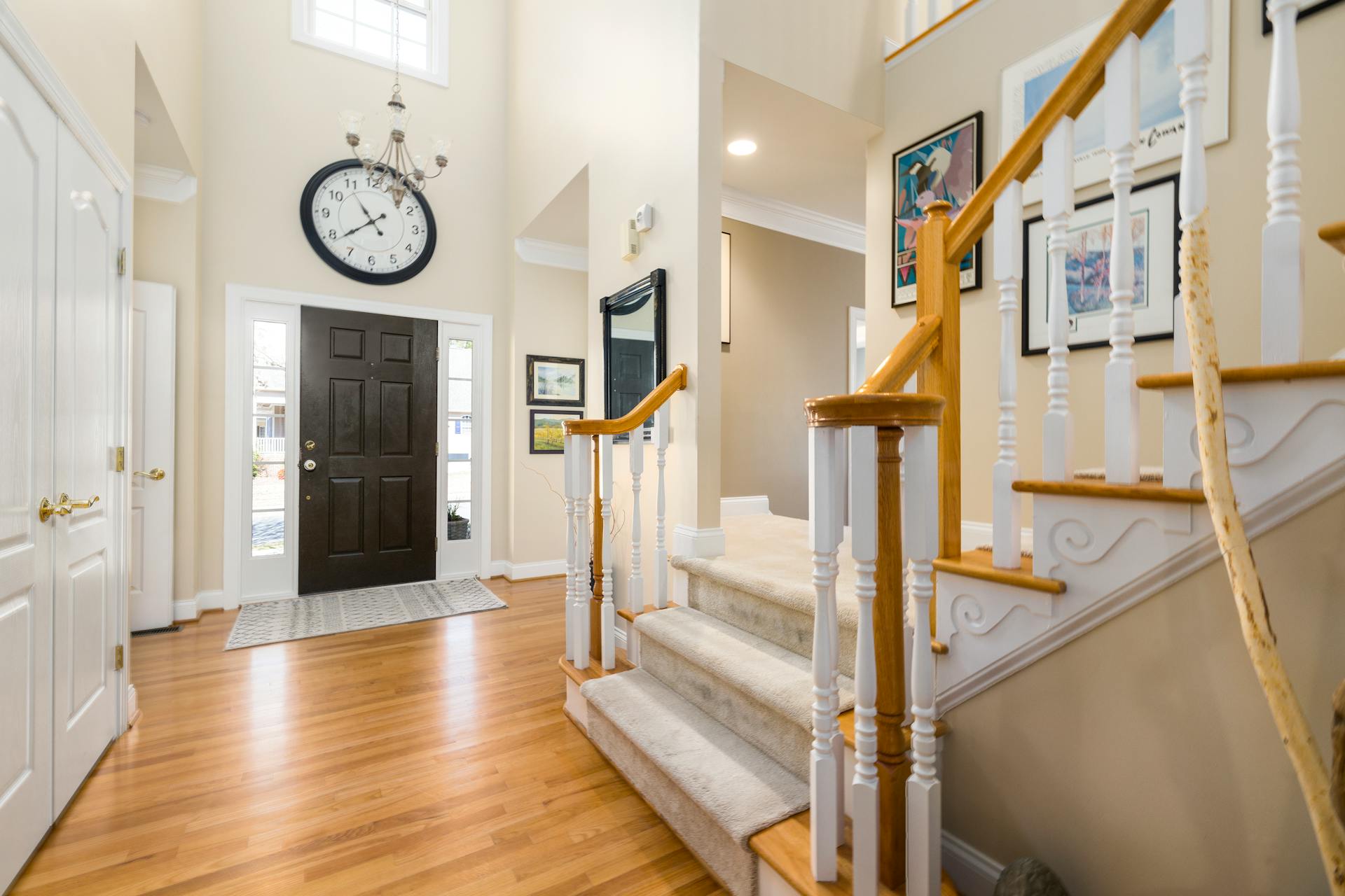 Un hall d'entrée de maison | Source : Pexels