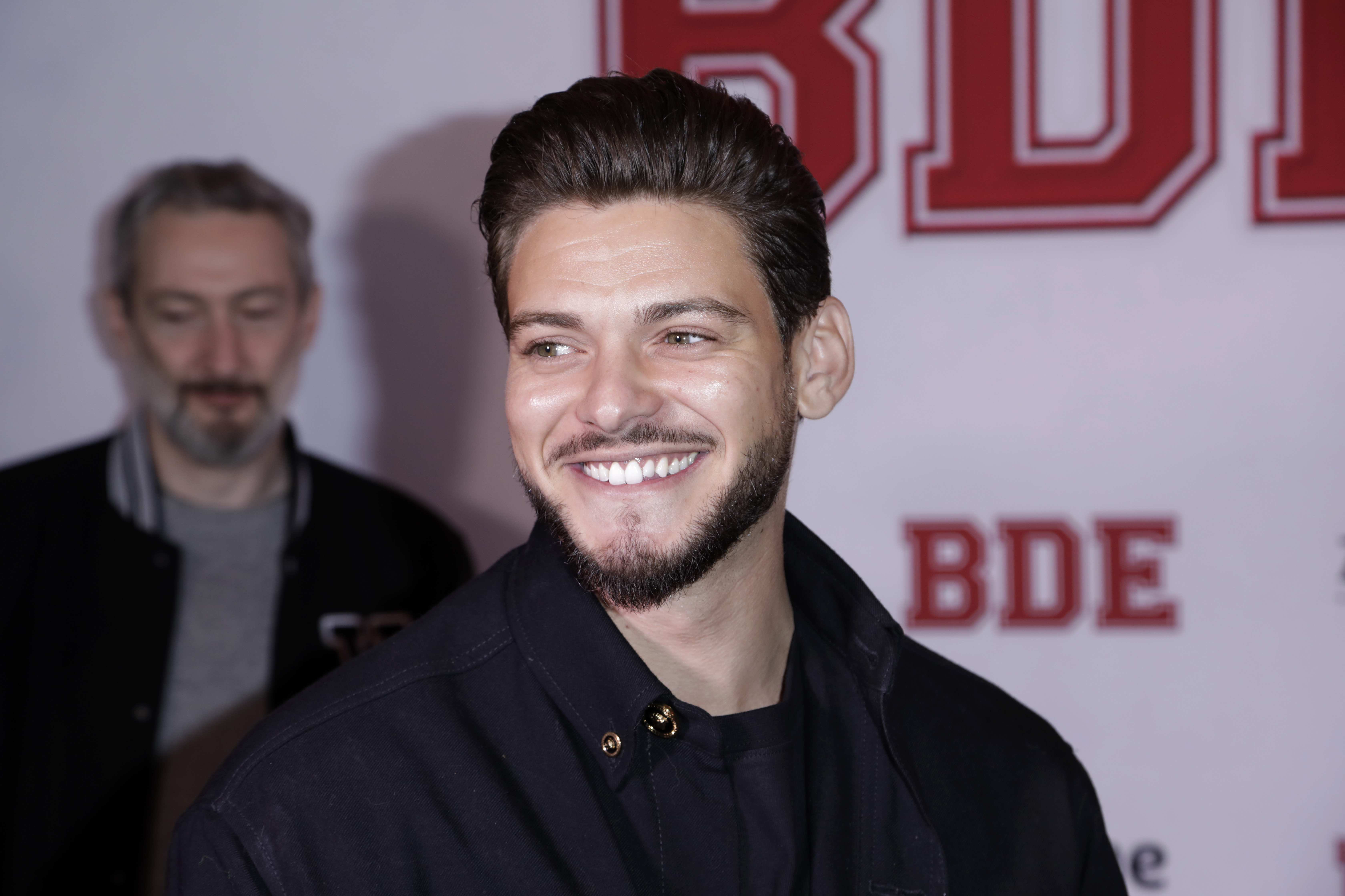 Rayane Bensetti assiste à la première du film « BDE » au Publicis Champs-Élysées le 20 février 2023 à Paris, en France I Source : Getty Images