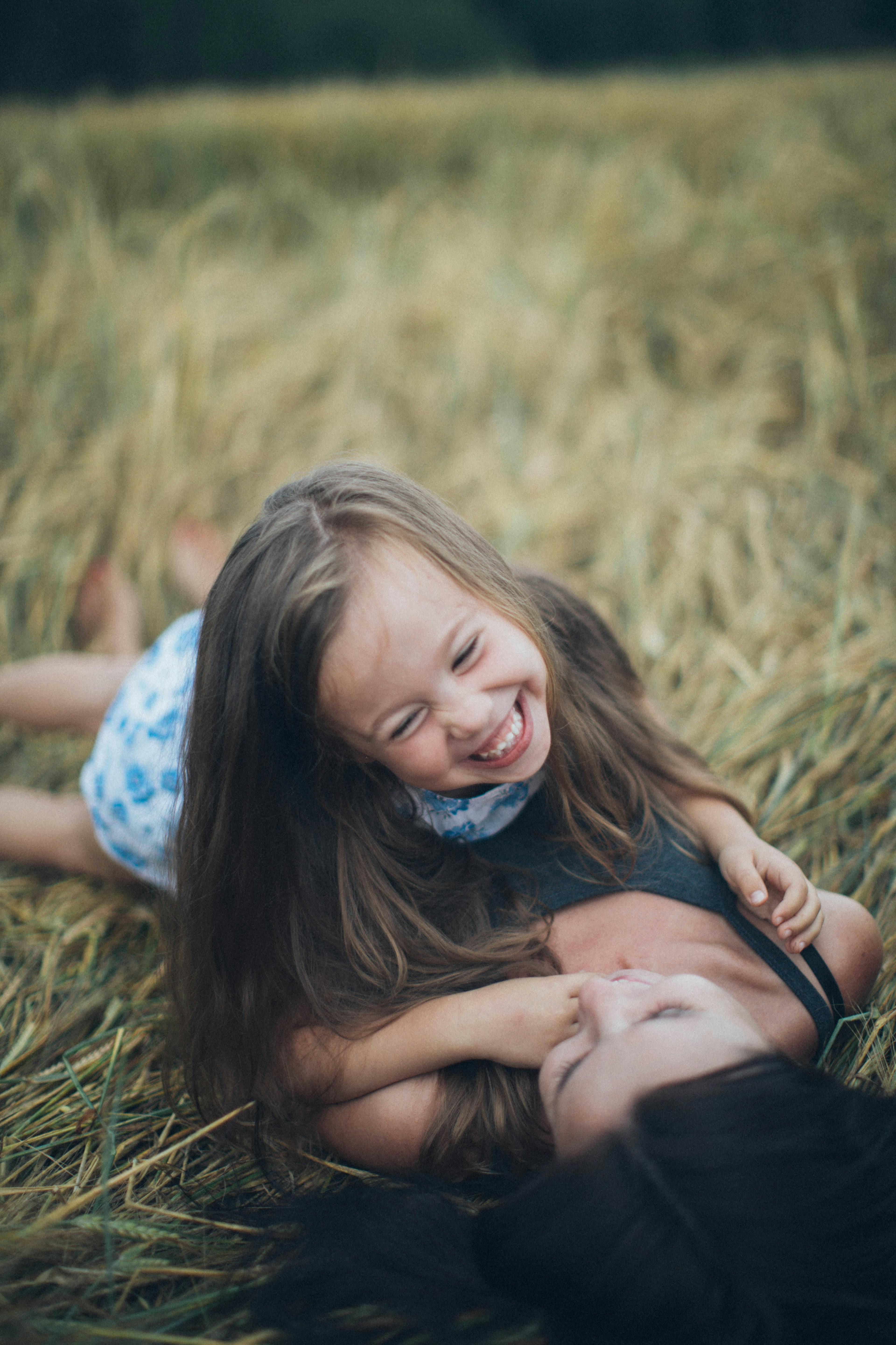 Une mère jouant avec sa fille | Source : Pexels
