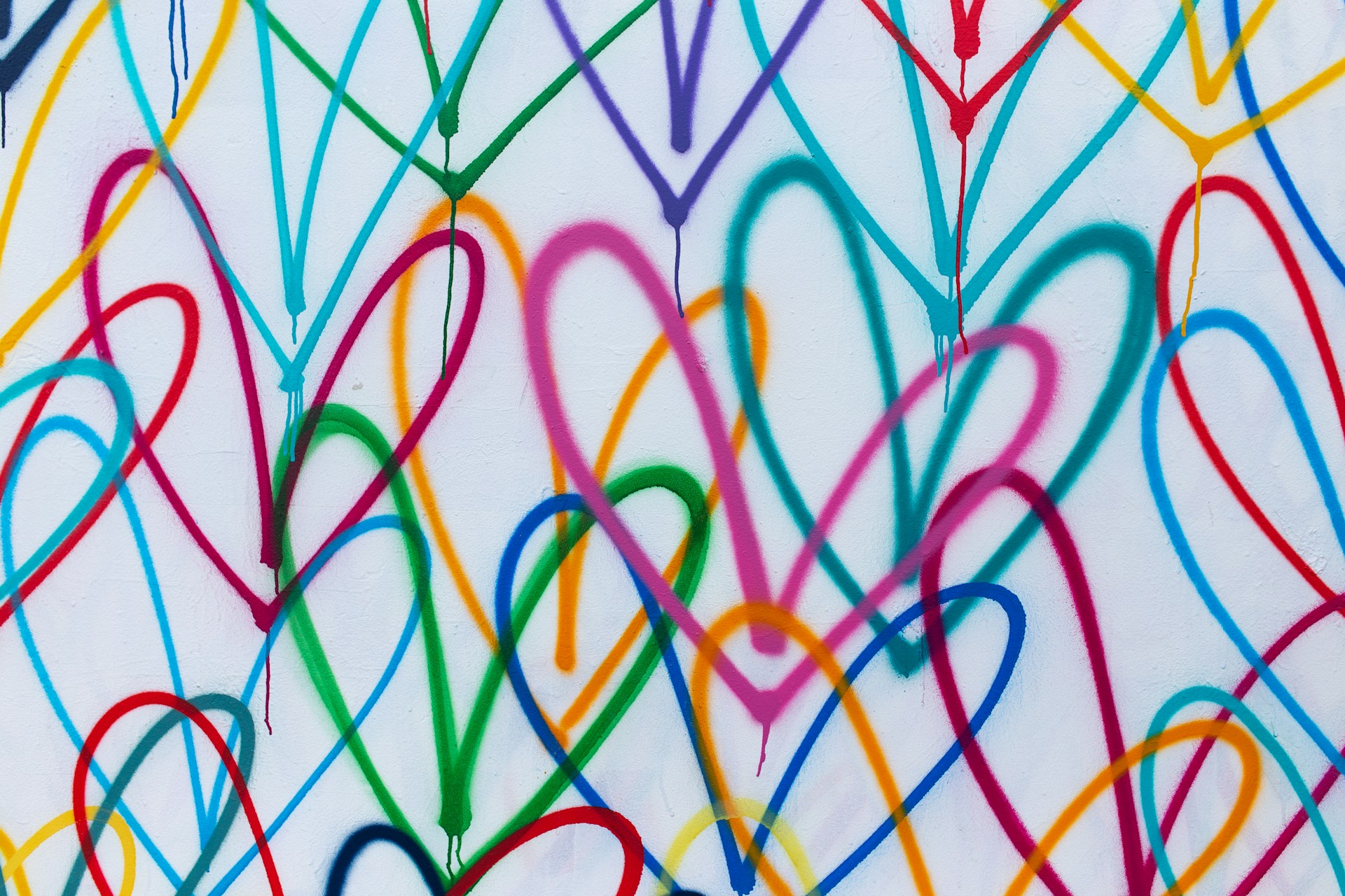 Gros plan sur un dessin coloré | Source : Unsplash