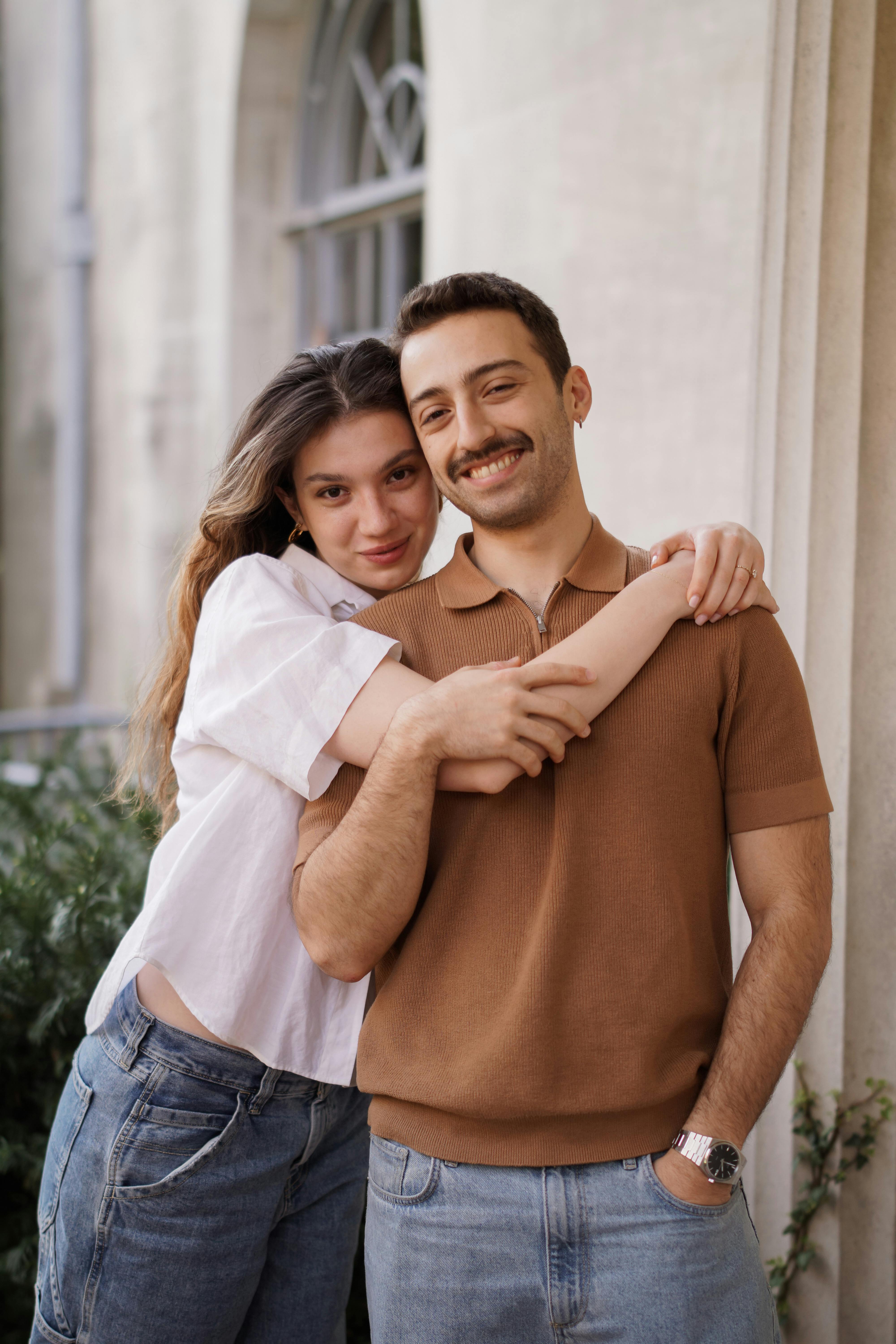 Un couple souriant | Source : Pexels