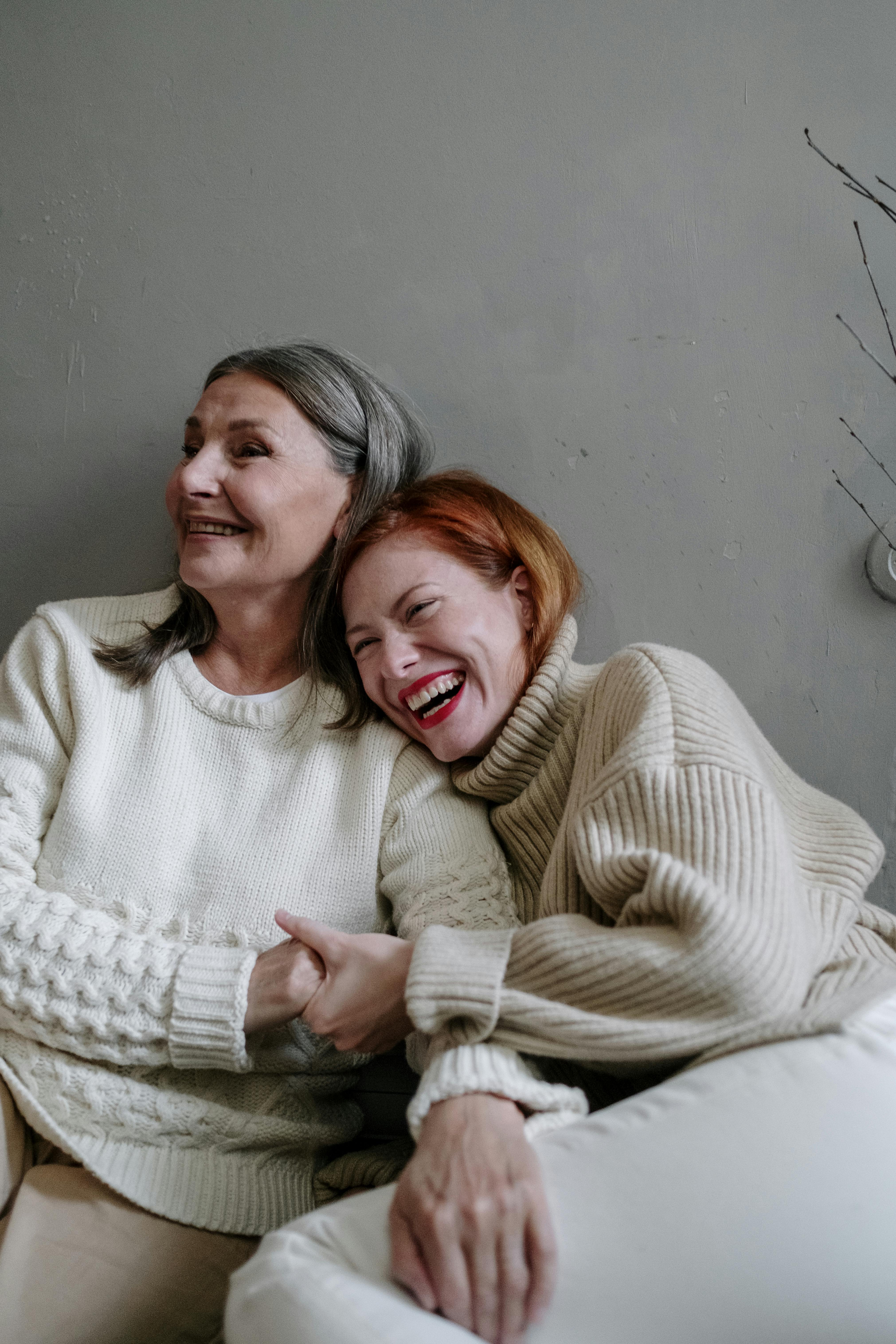 Une mère et une fille heureuses | Source : Pexels