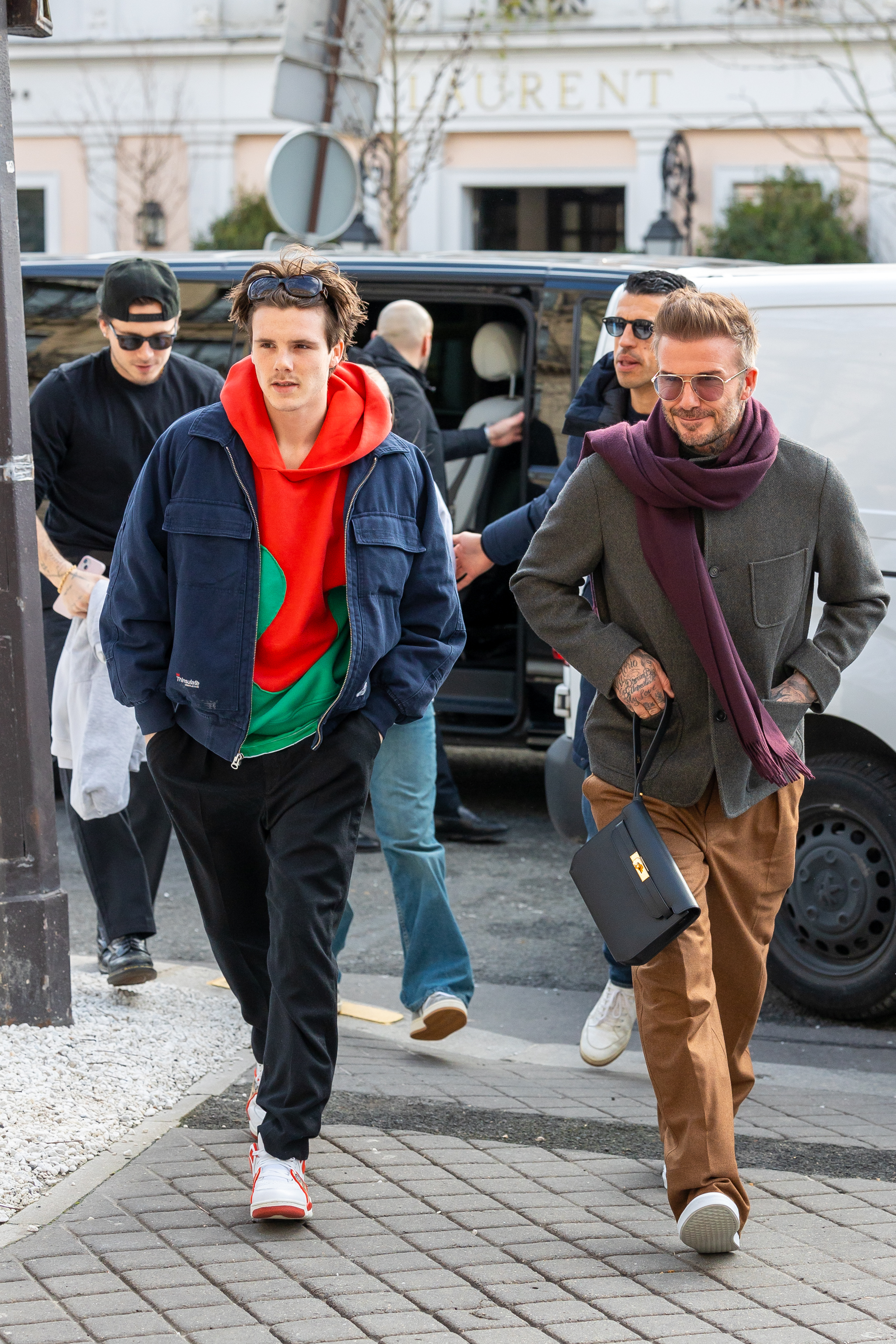 Brooklyn et David Beckham vus le 1er mars 2024, à Paris, France | Source : Getty Images