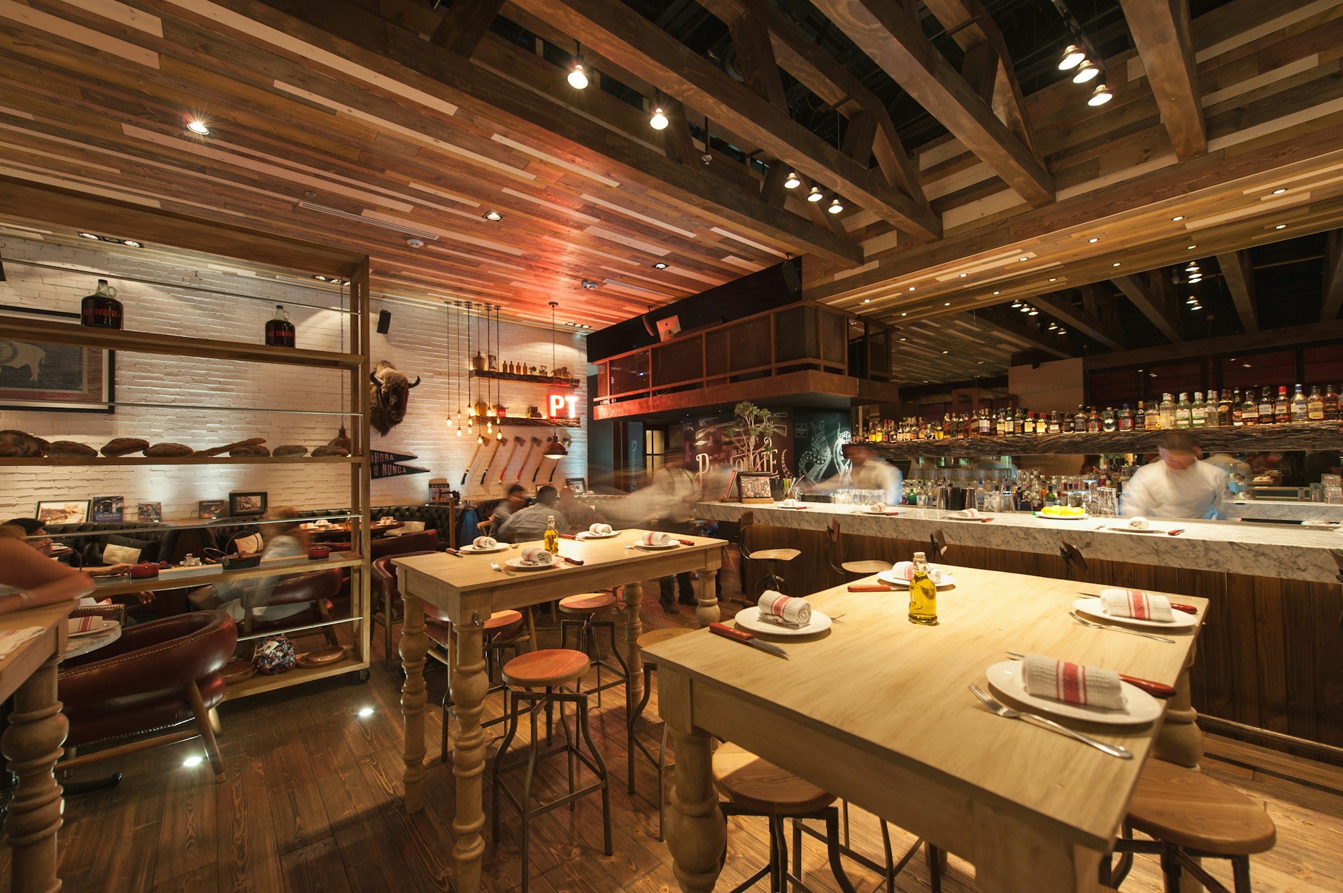 Intérieur d'un restaurant | Source : Unsplash