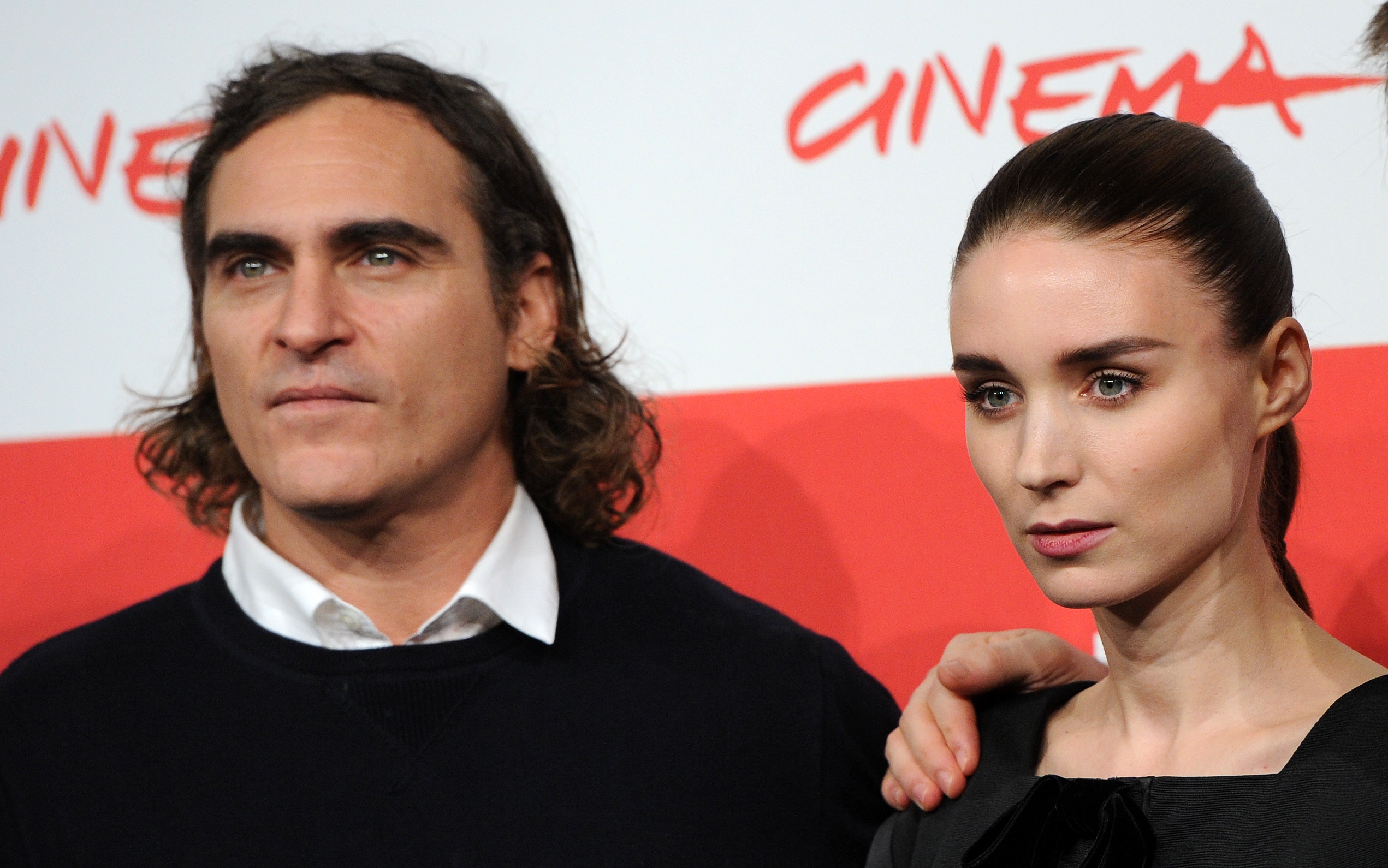 Joaquin Phoenix et Rooney Mara lors de la séance photo pour le film « Her » au 8e Festival du film de Rome, le 10 novembre 2013, en Italie. | Source : Getty Images