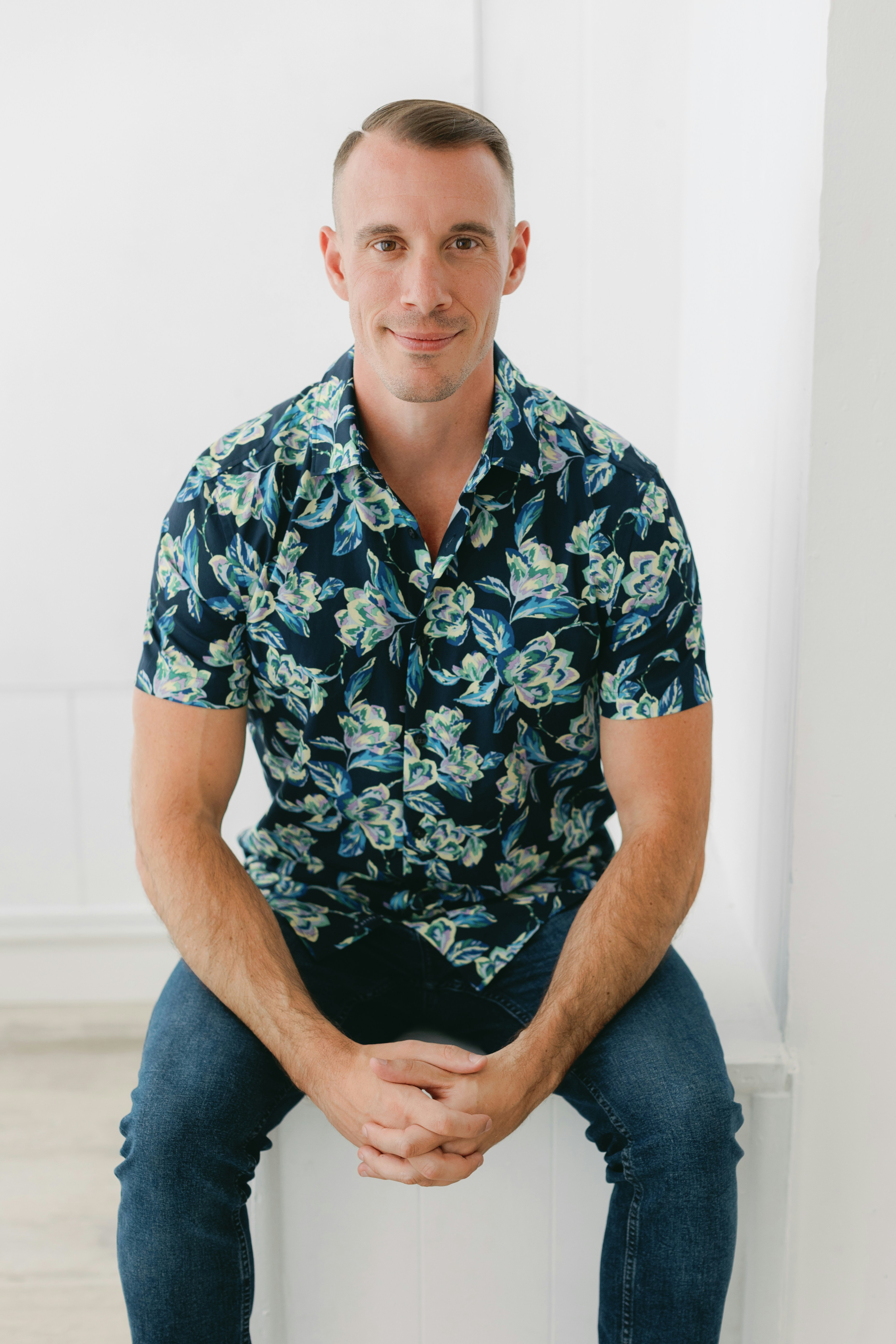 Un homme qui sourit | Source : Unsplash