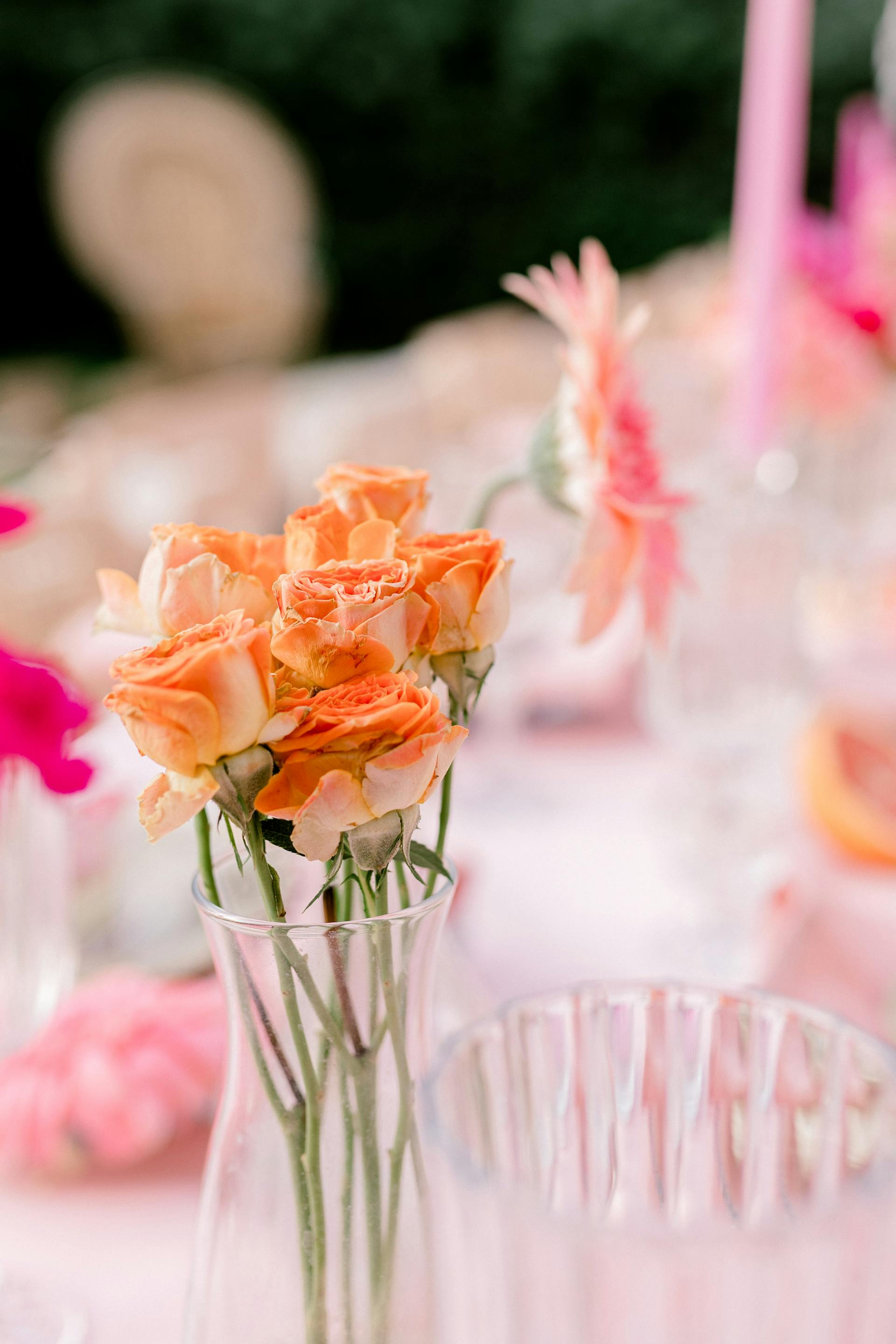 Fleurs dans un vase | Source : Pexels