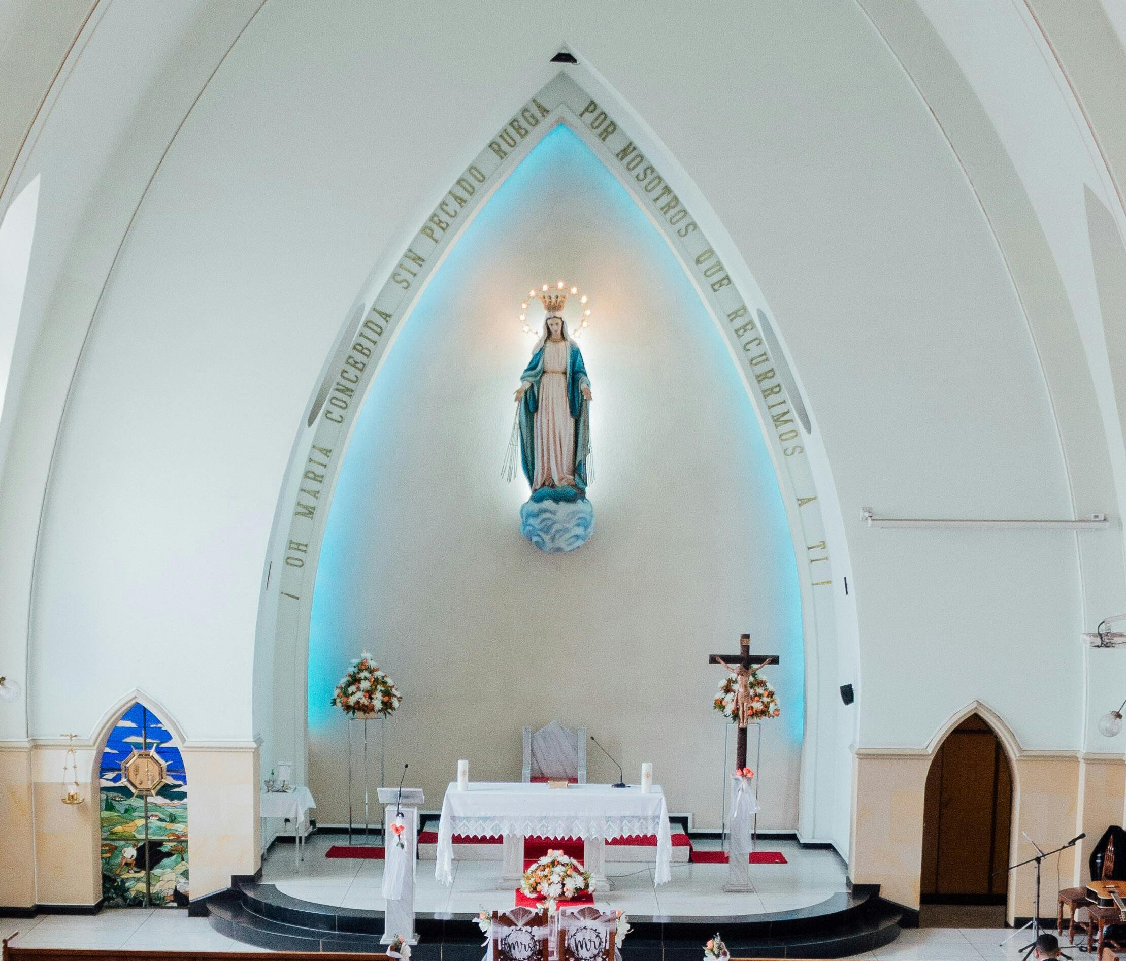L'autel d'une chapelle de mariage | Source : Pexels