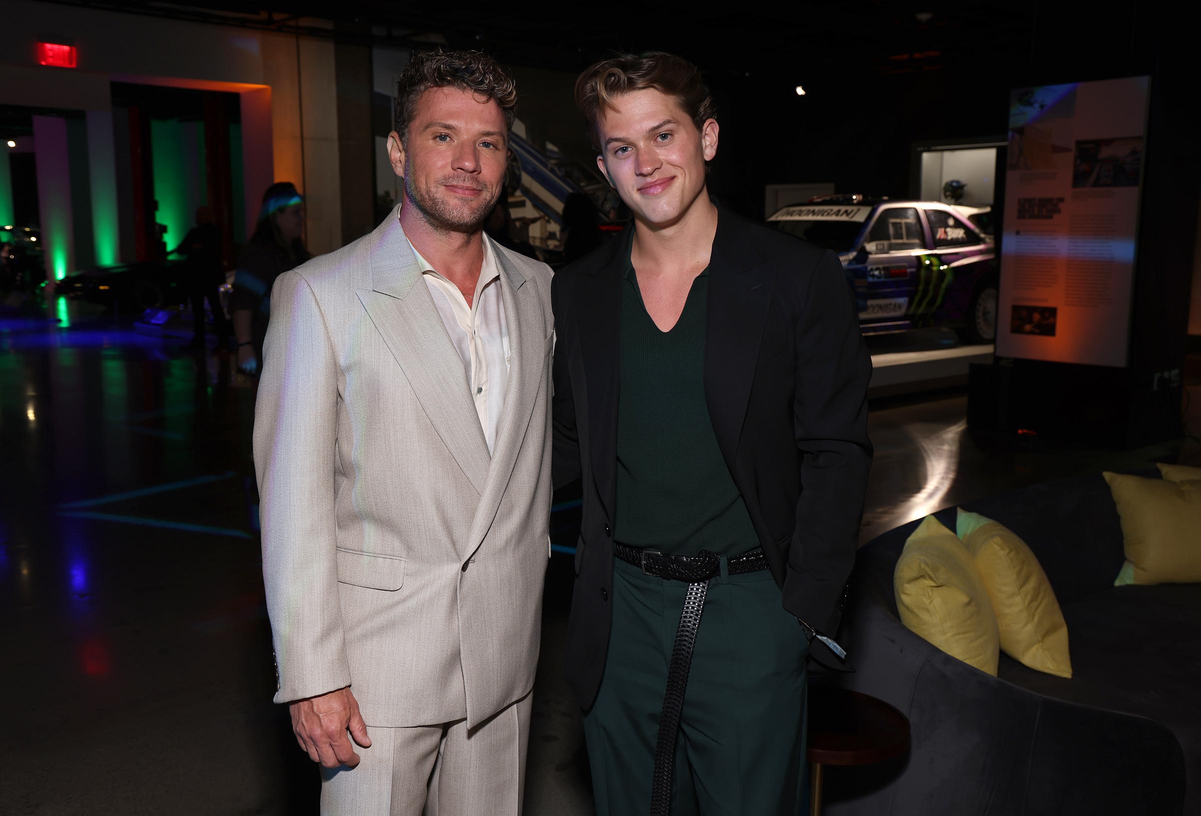 Deacon et Ryan Phillippe. | Source : Getty Images