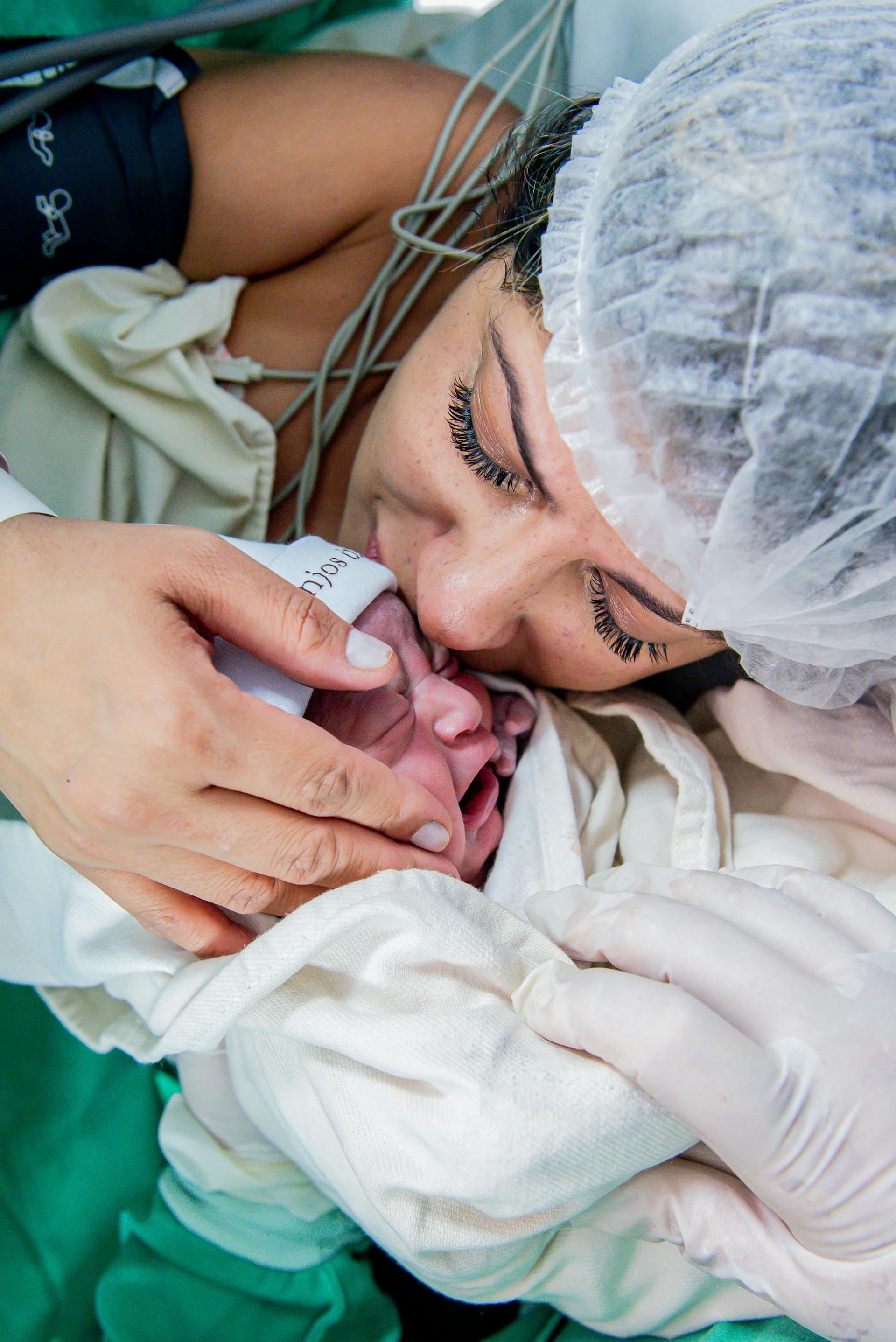 Une mère avec son bébé | Source : Pexels