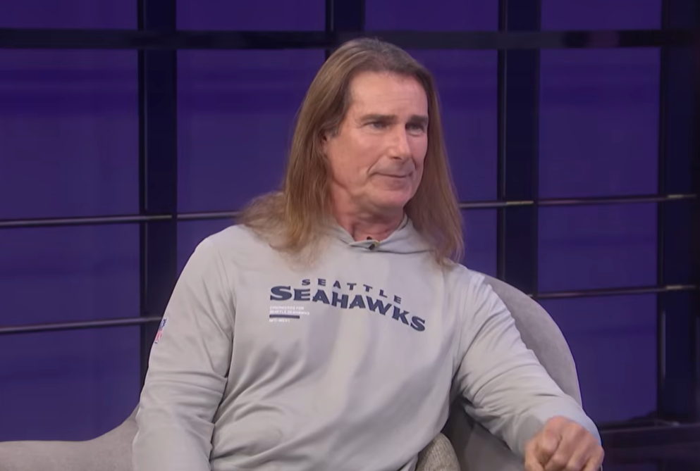 L'acteur dans une vidéo postée le 15 février 2026 | Source : YouTube/Entertainment Tonight