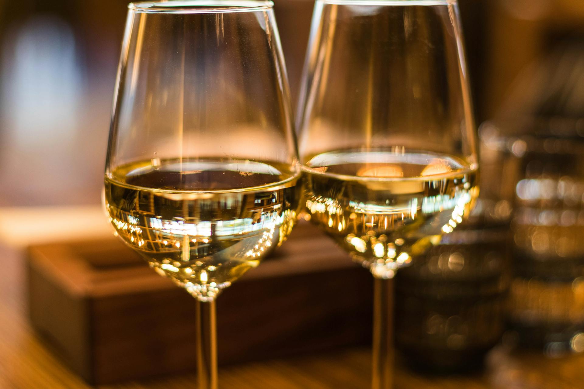 Deux verres à vin | Source : Pexels