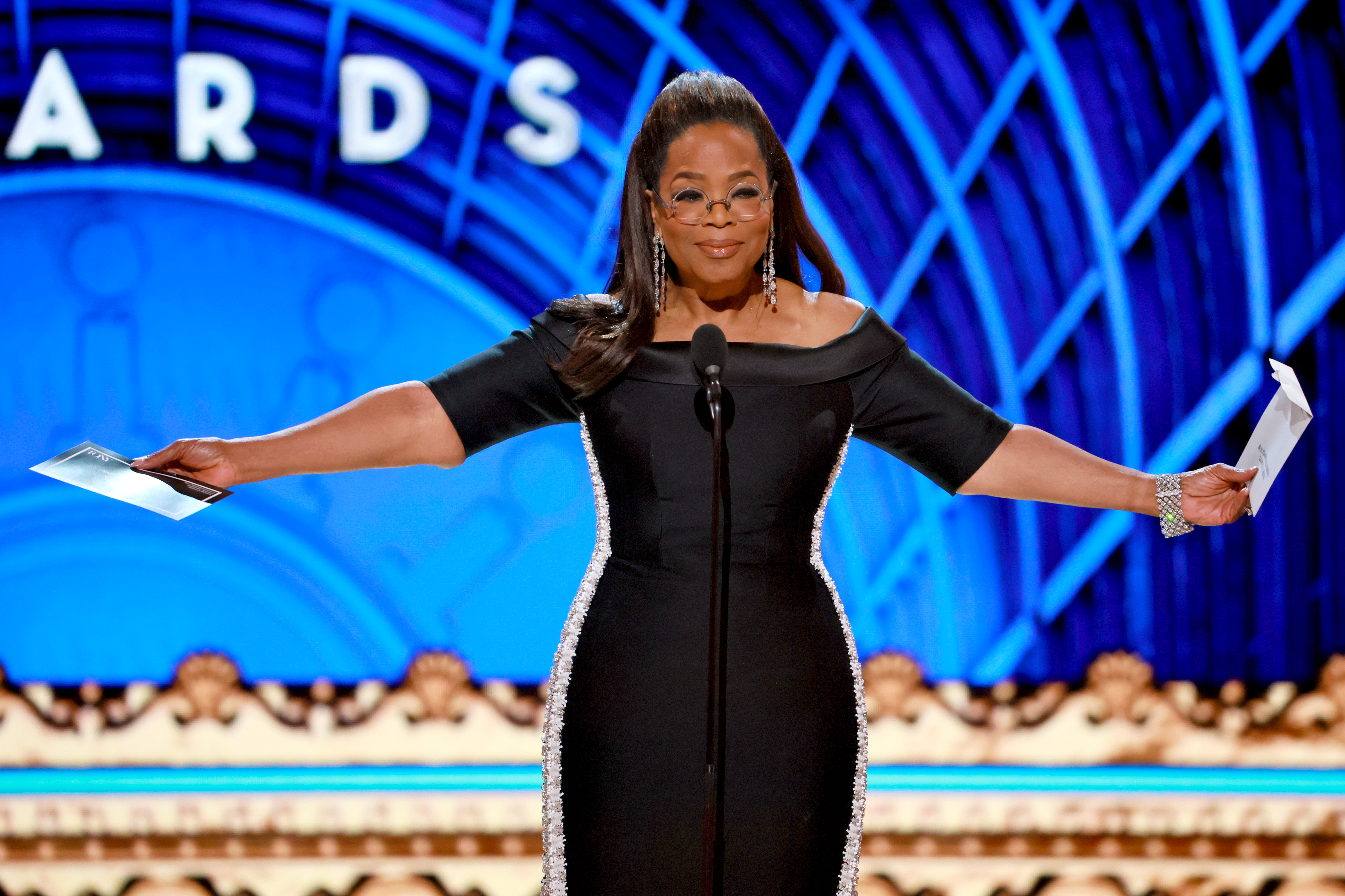 Oprah Winfrey sur scène lors de la 78e cérémonie annuelle des Tony Awards, le 8 juin 2025, à New York. | Source : Getty Images