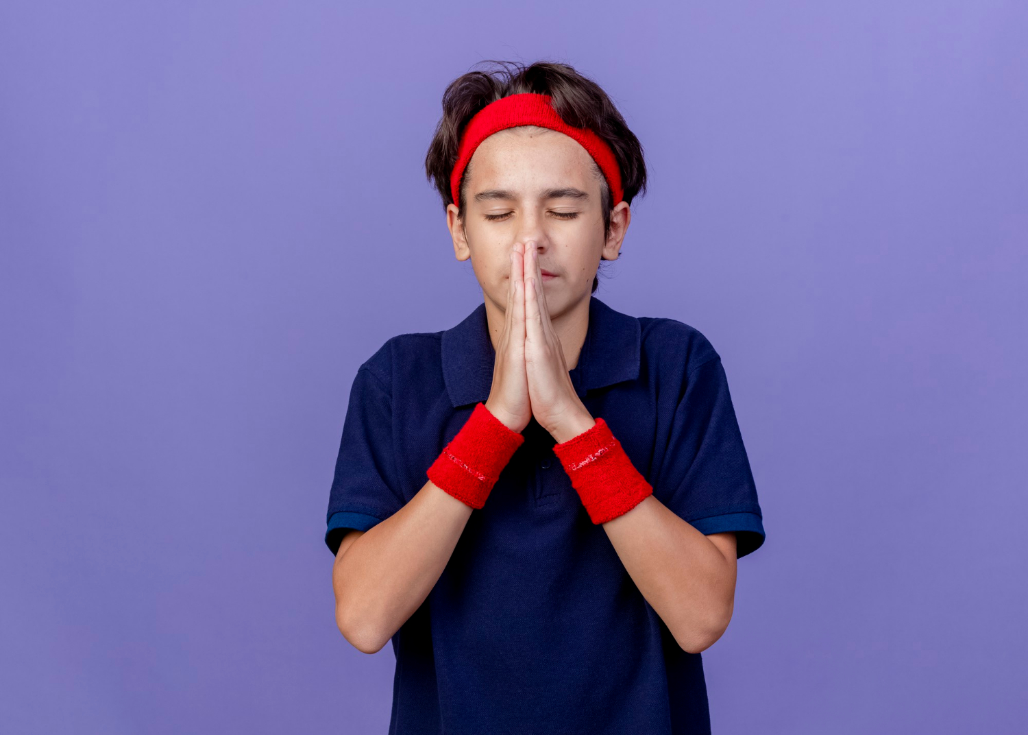 Un garçon qui s'excuse | Source : Freepik