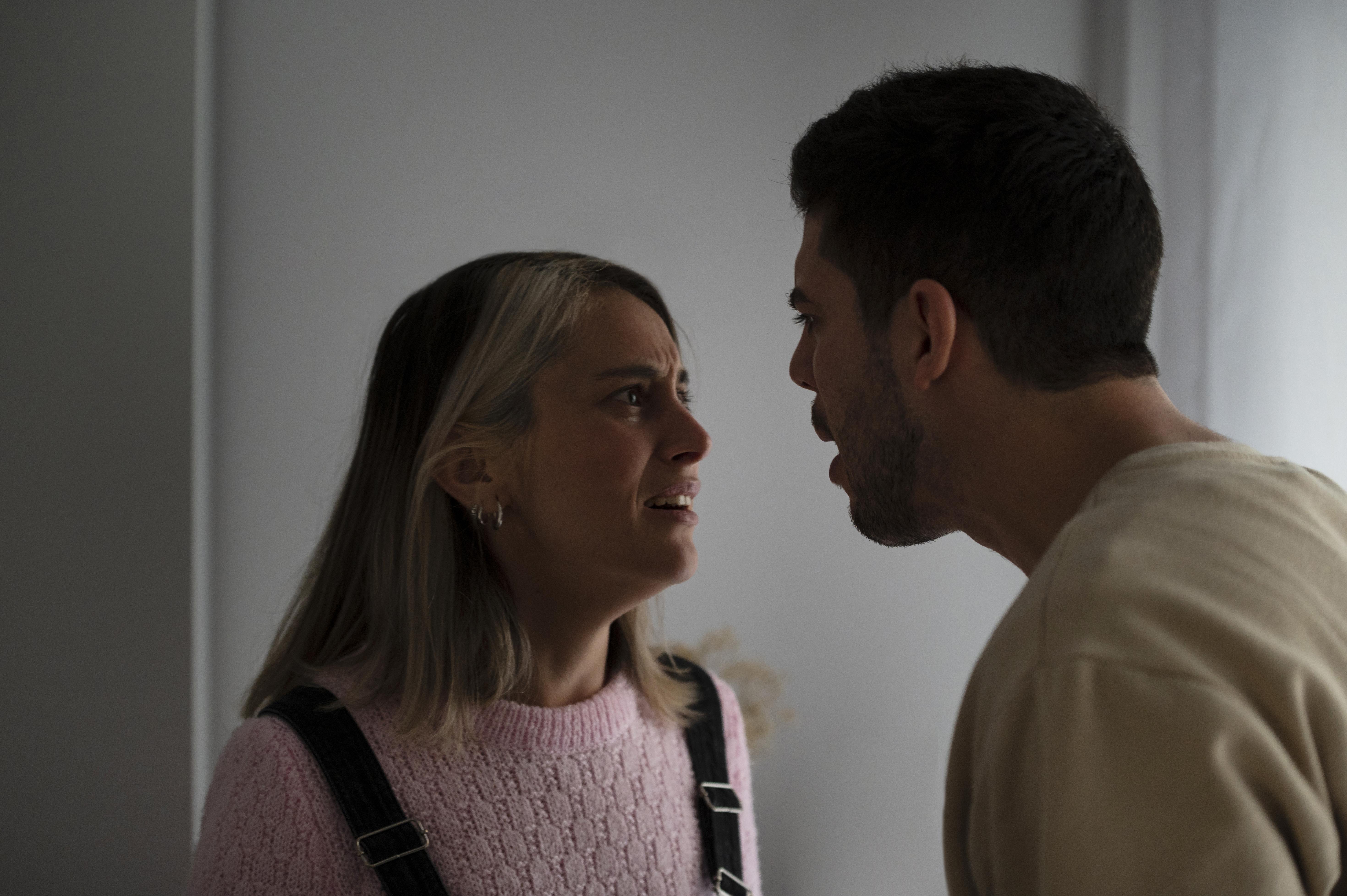 Un couple qui se dispute | Source : Freepik