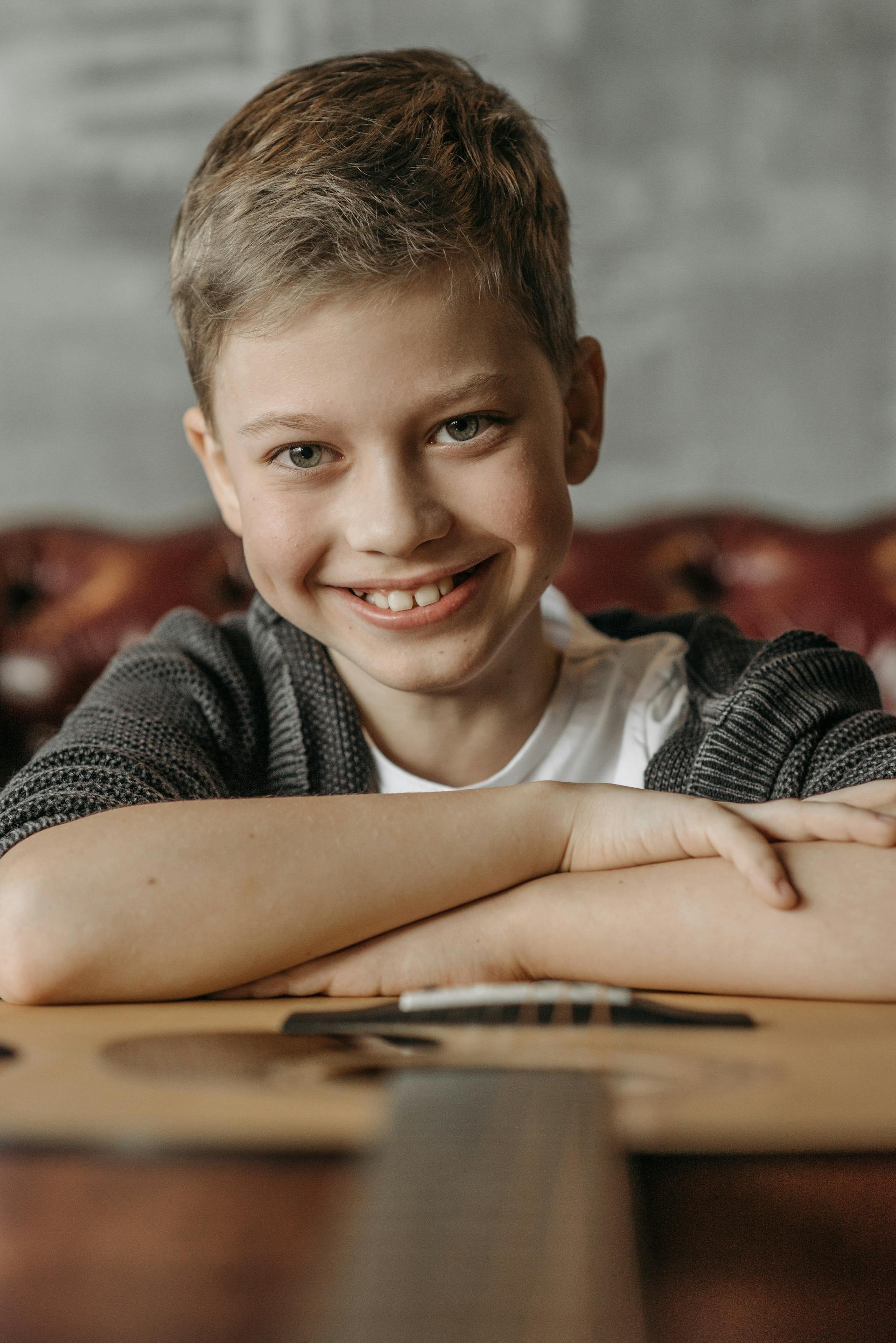 Un garçon souriant | Source : Pexels