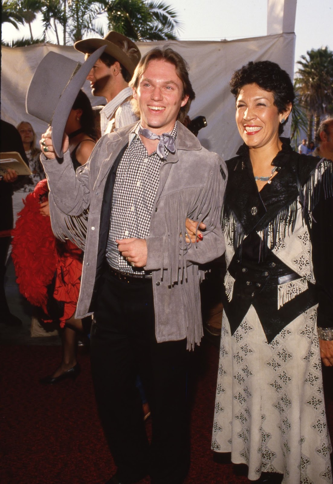 Richard Thomas et Alma Gonzales vers les années 1980. | Source : Getty Images