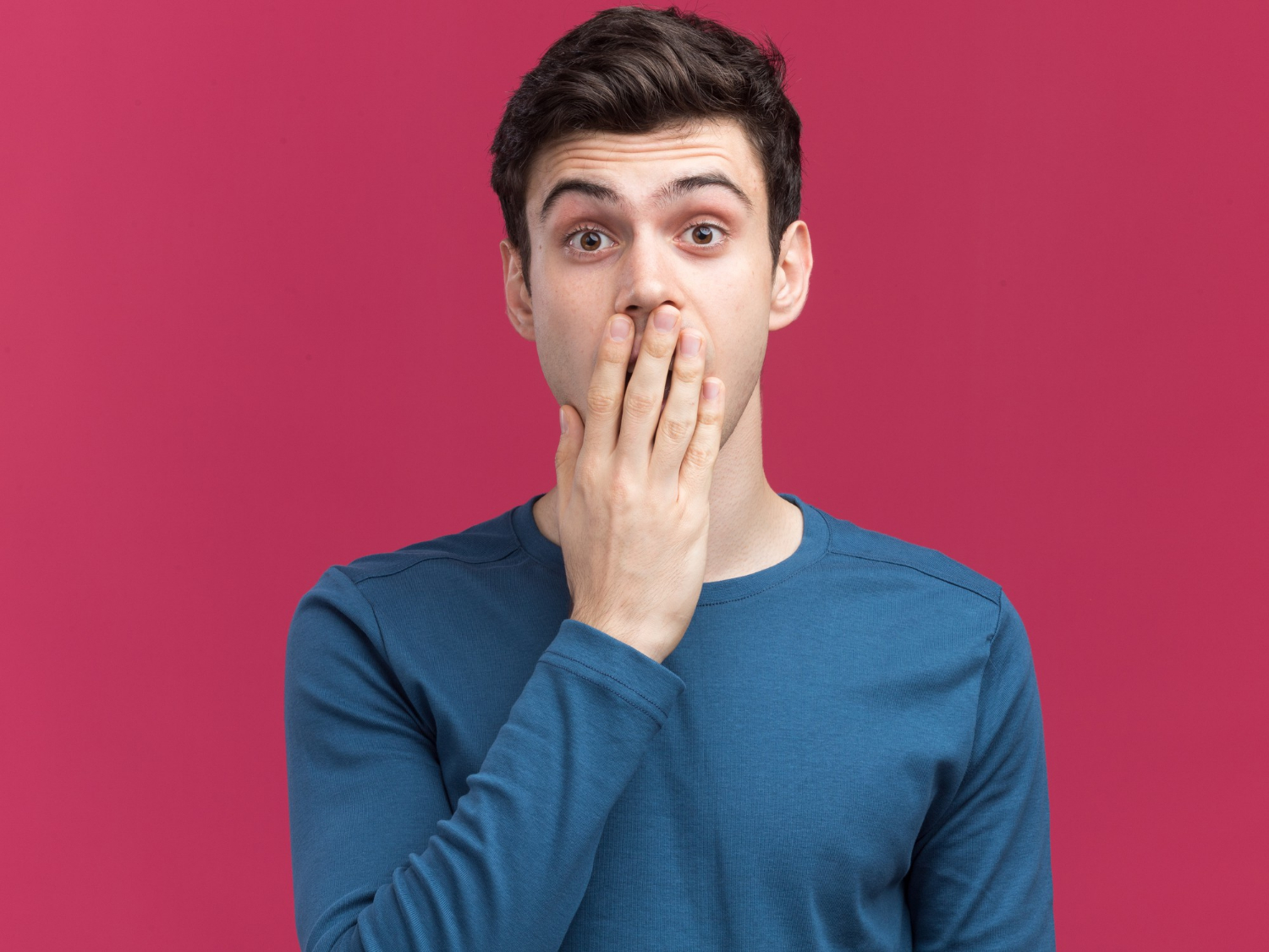 Un homme effrayé | Source : Freepik