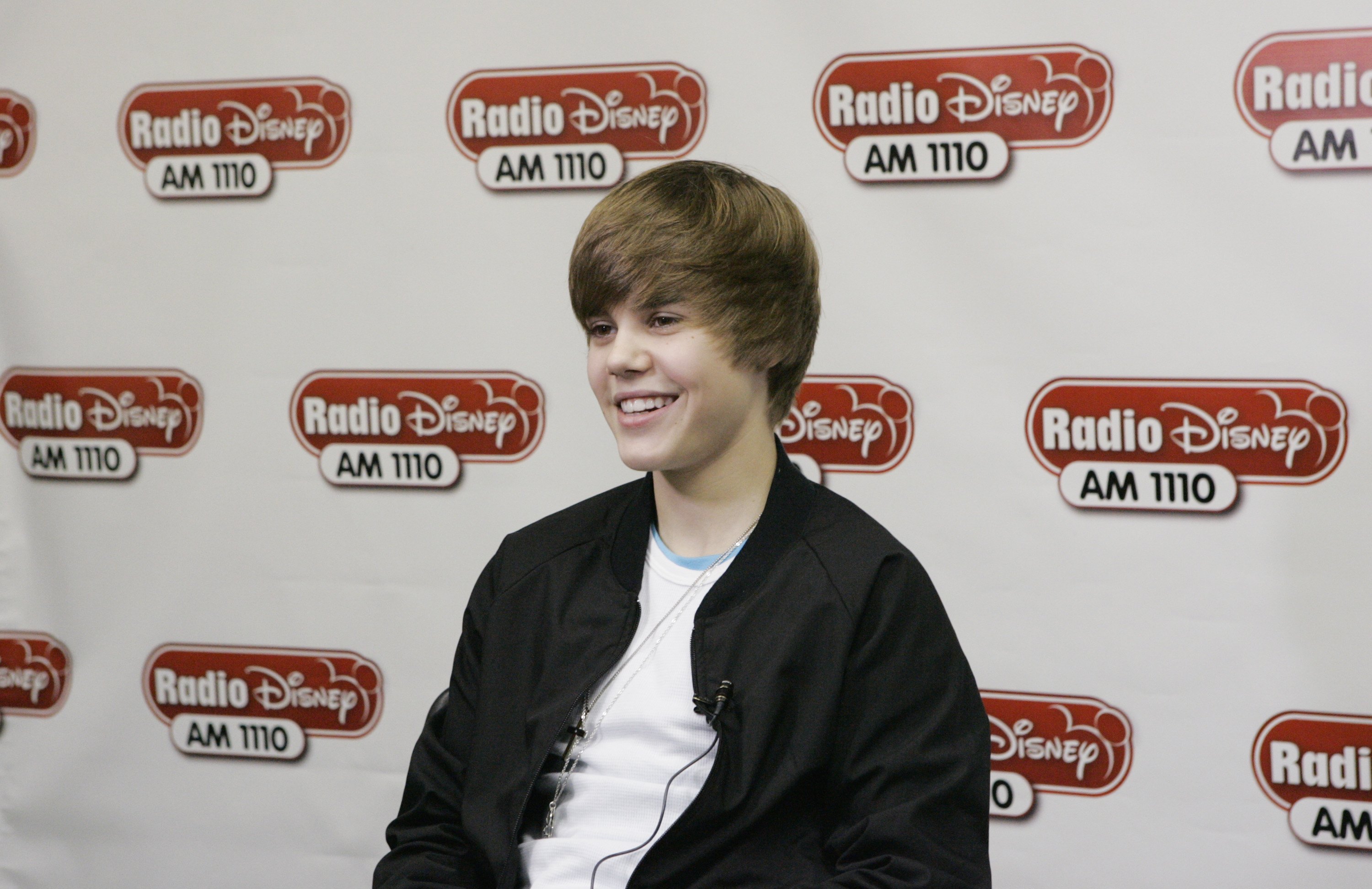 Justin Bieber lors d'un concert organisé par Radio Disney AM 1110 Los Angeles au Citadel Outlets en 2009 | Source : Getty Images