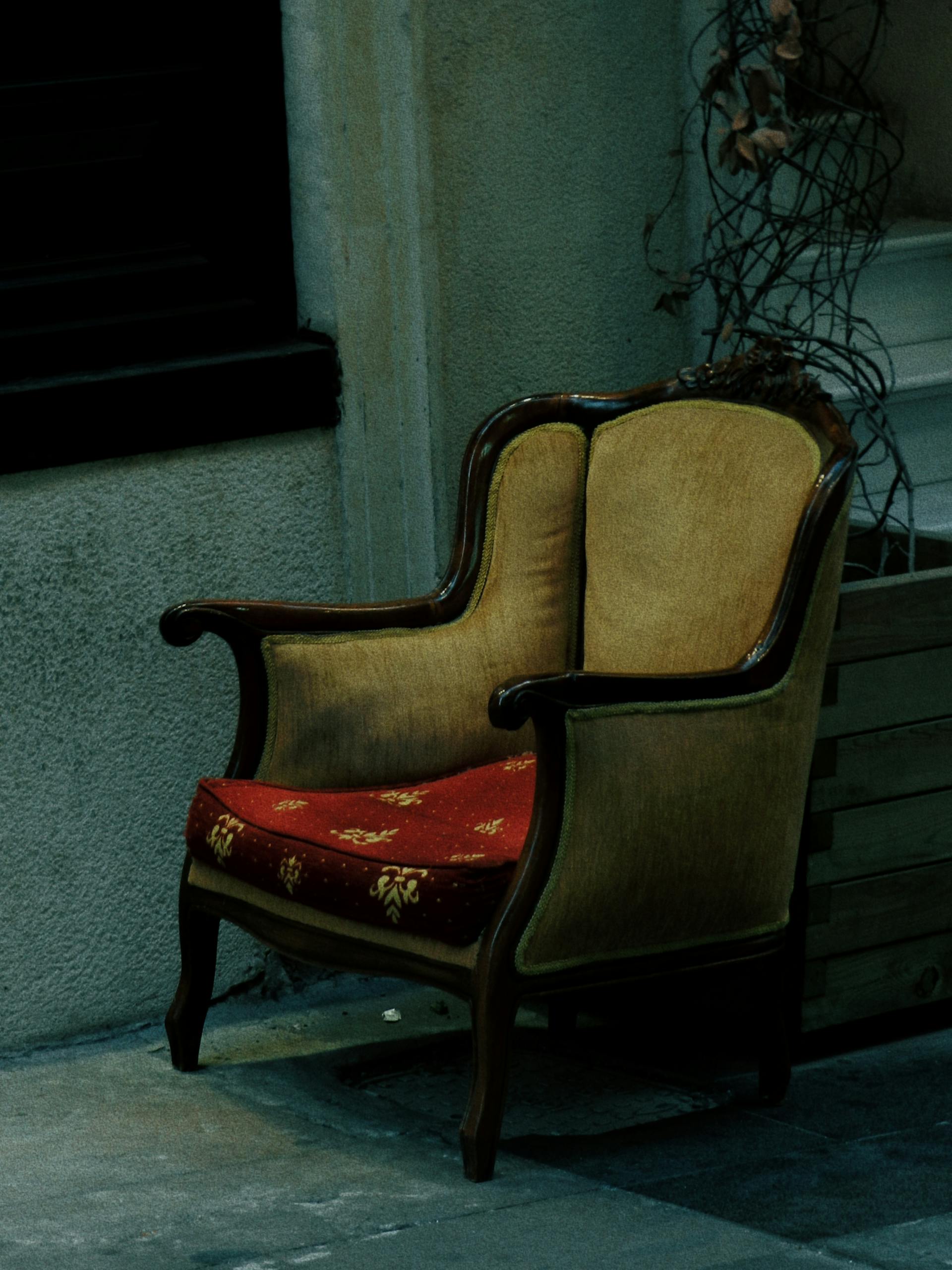 Une vieille chaise | Source : Pexels