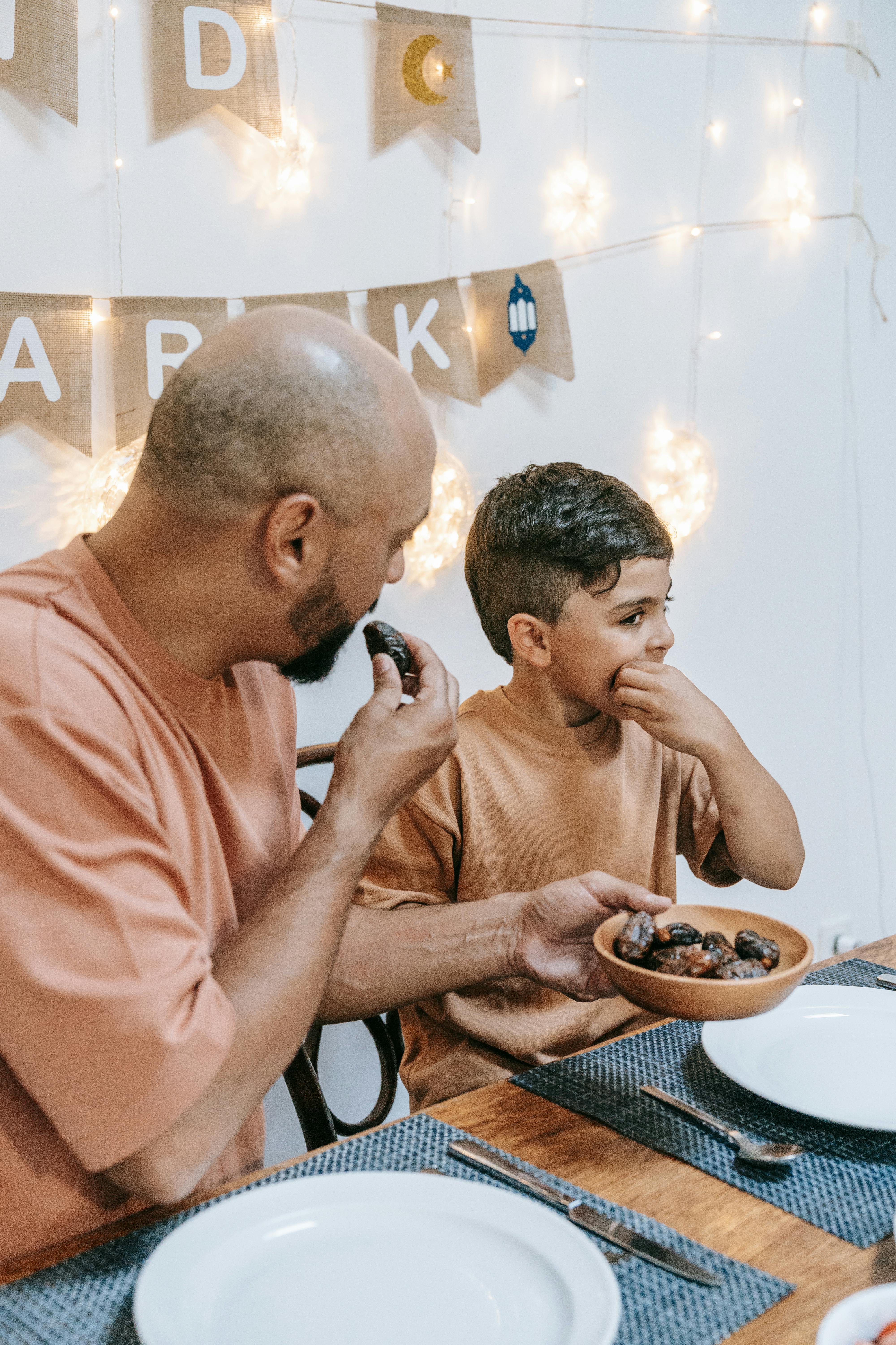 Un père et son fils | Source : Pexels