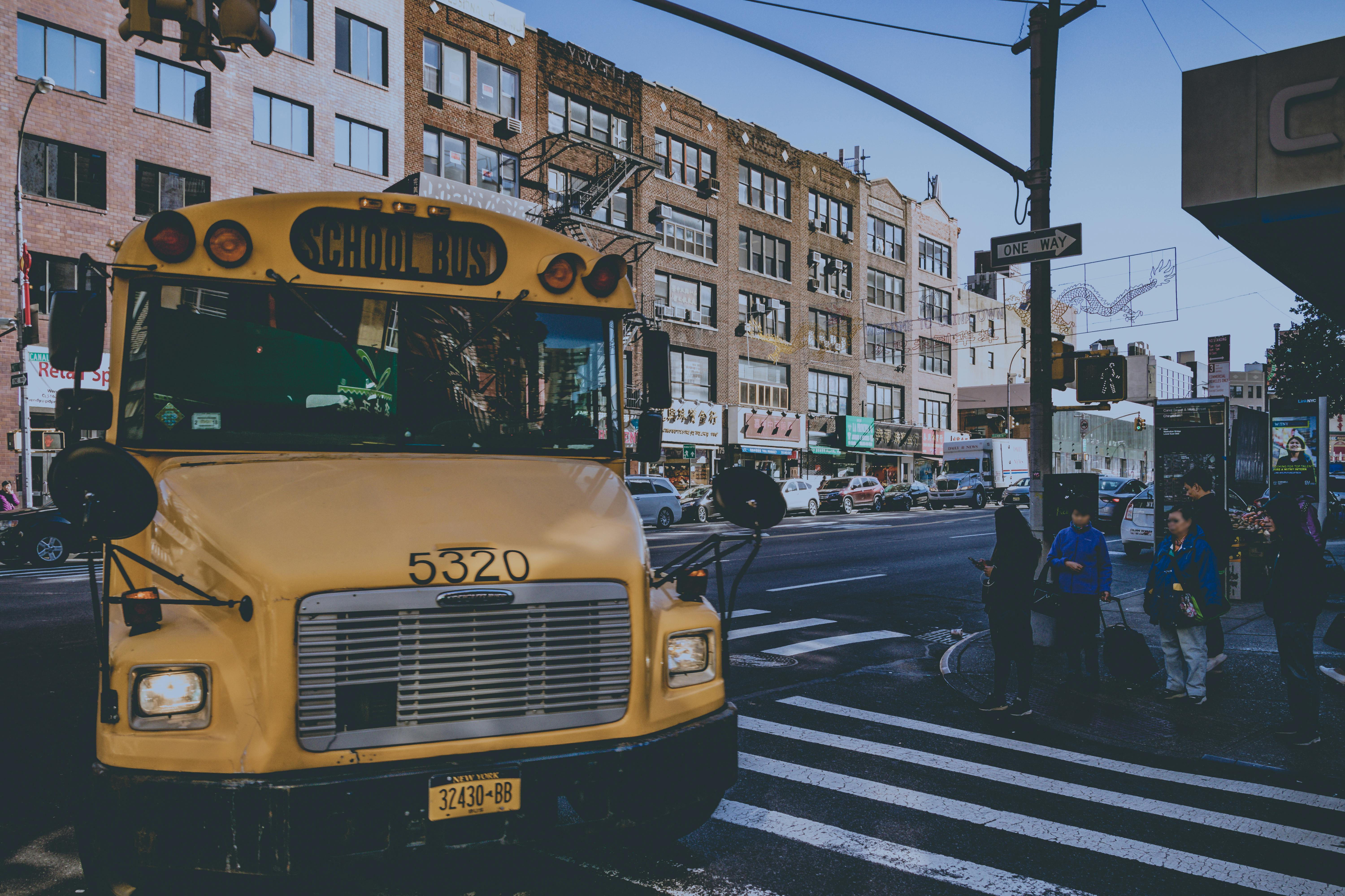 Un bus scolaire jaune | Source : Pexels