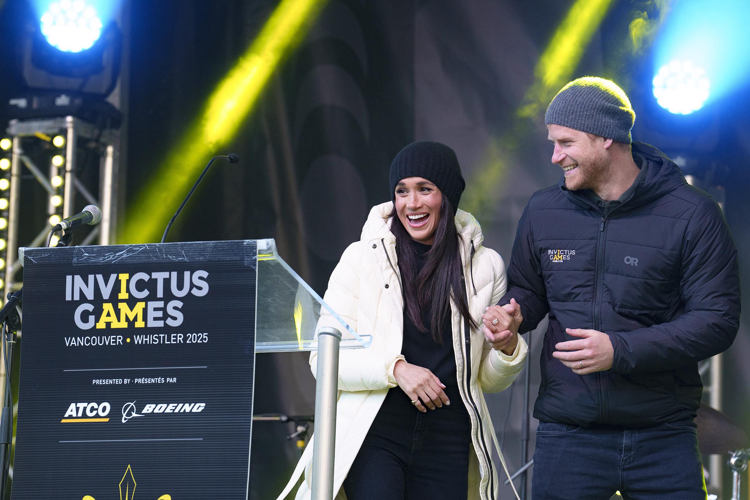 Le prince Harry et Meghan Markle après qu'il a prononcé son discours lors de la réception de bienvenue des Invictus Games à Whistler, au Canada, le 10 février 2025 | Source : Getty Images