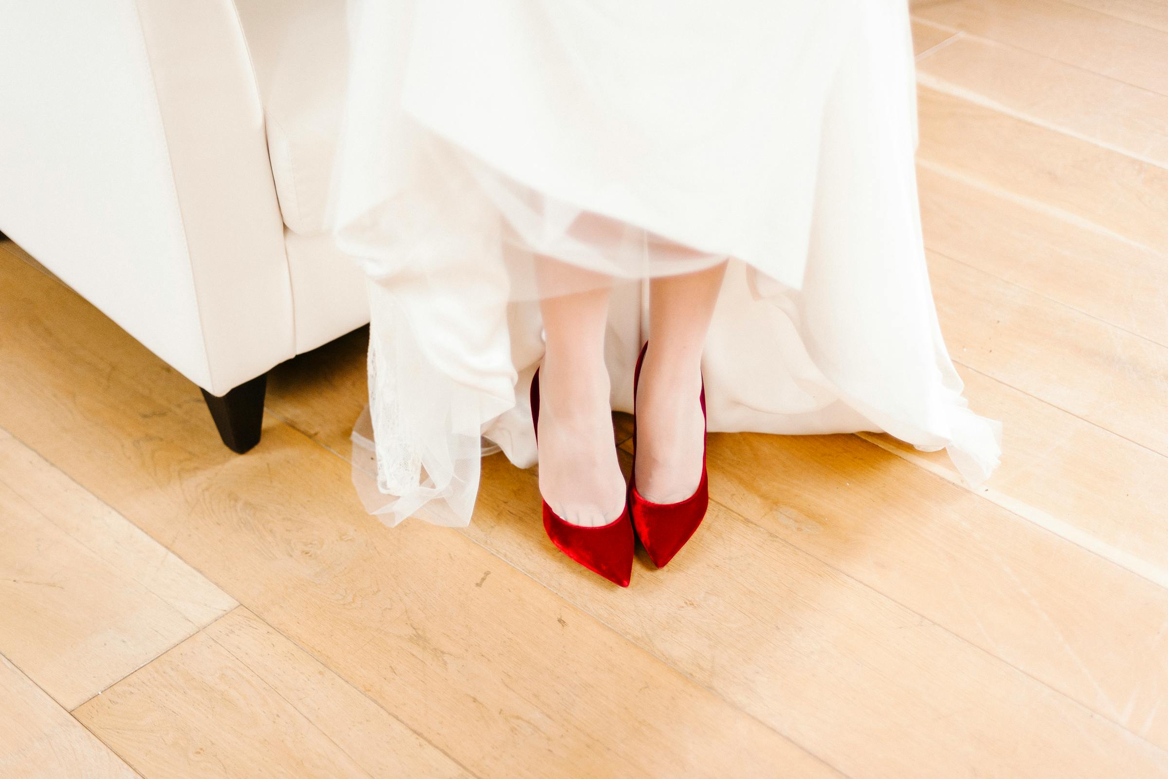 Une mariée assise sur une chaise | Source : Pexels