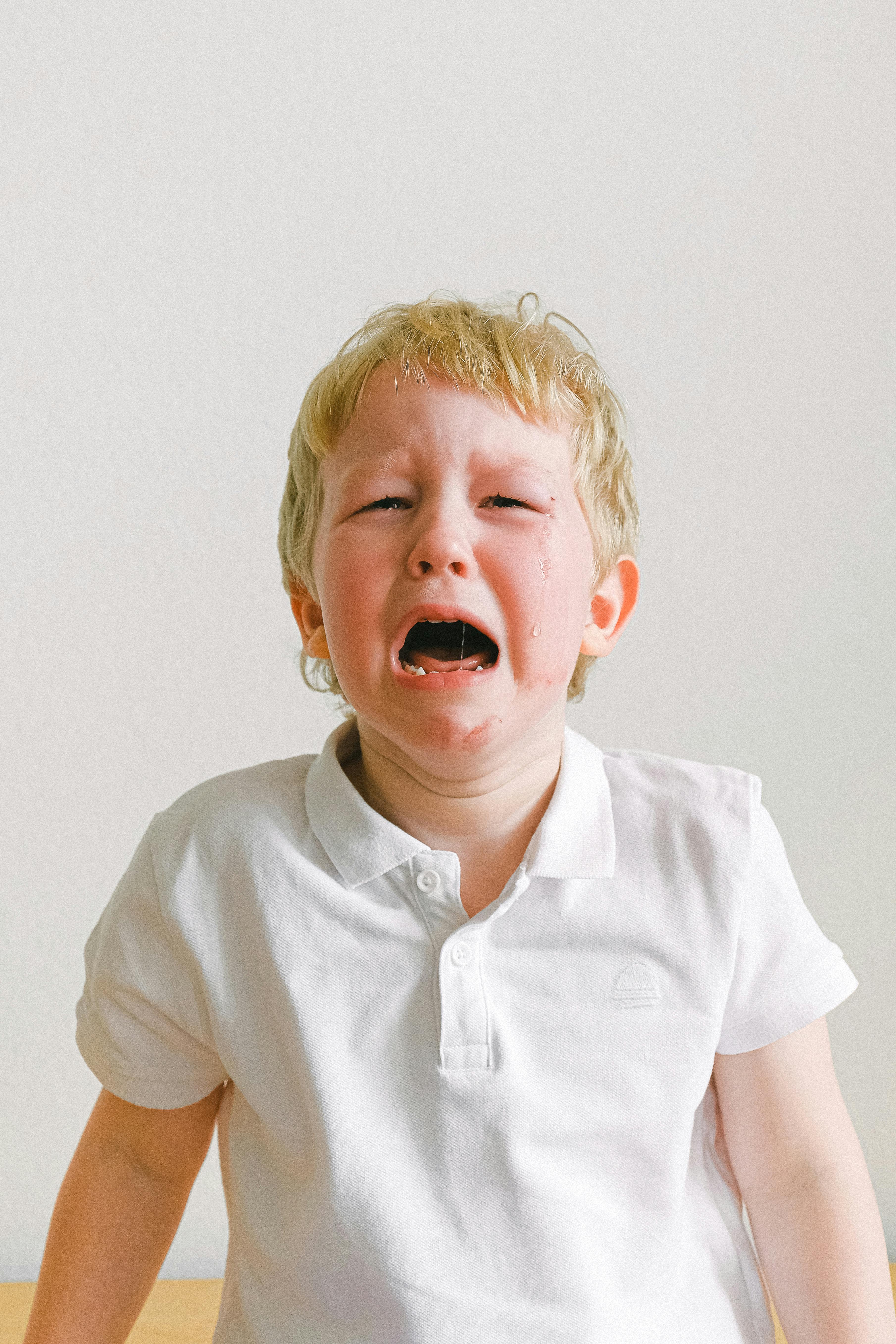 Un petit garçon qui fait une crise de colère | Source : Pexels