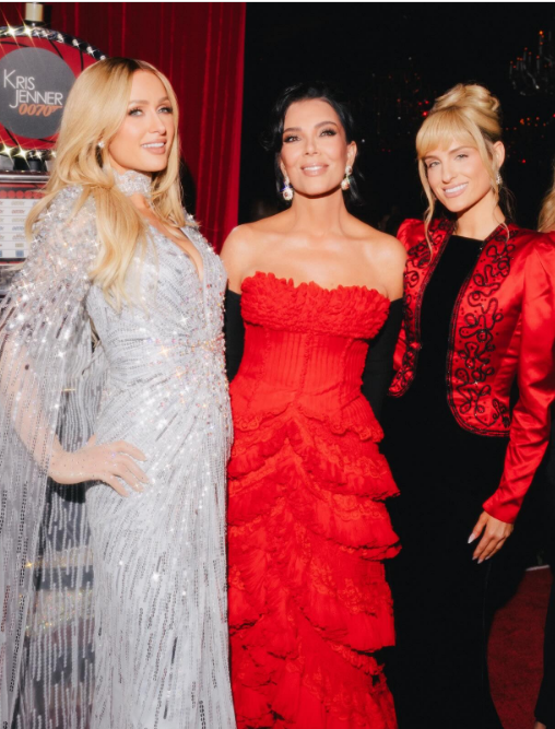 Kris Jenner avec Paris Hilton et Meghan Trainor lors de la fête de son 70e anniversaire, extrait d'un post daté du 9 novembre 2025 | Source : Instagram/krisjenner