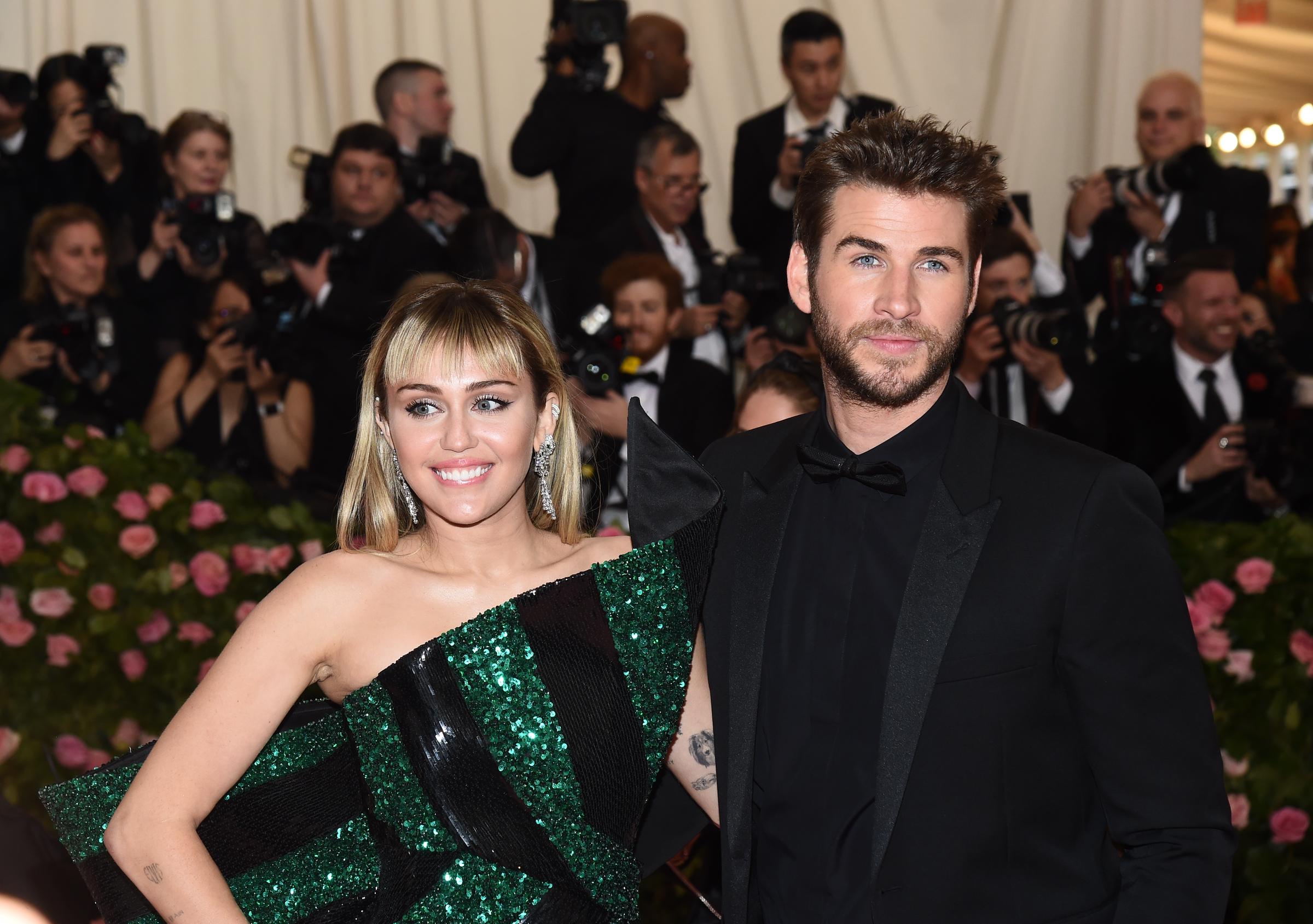 Miley Cyrus et Liam Hemsworth lors du gala du Met 2019, le 6 mai à New York. | Source : Getty Images