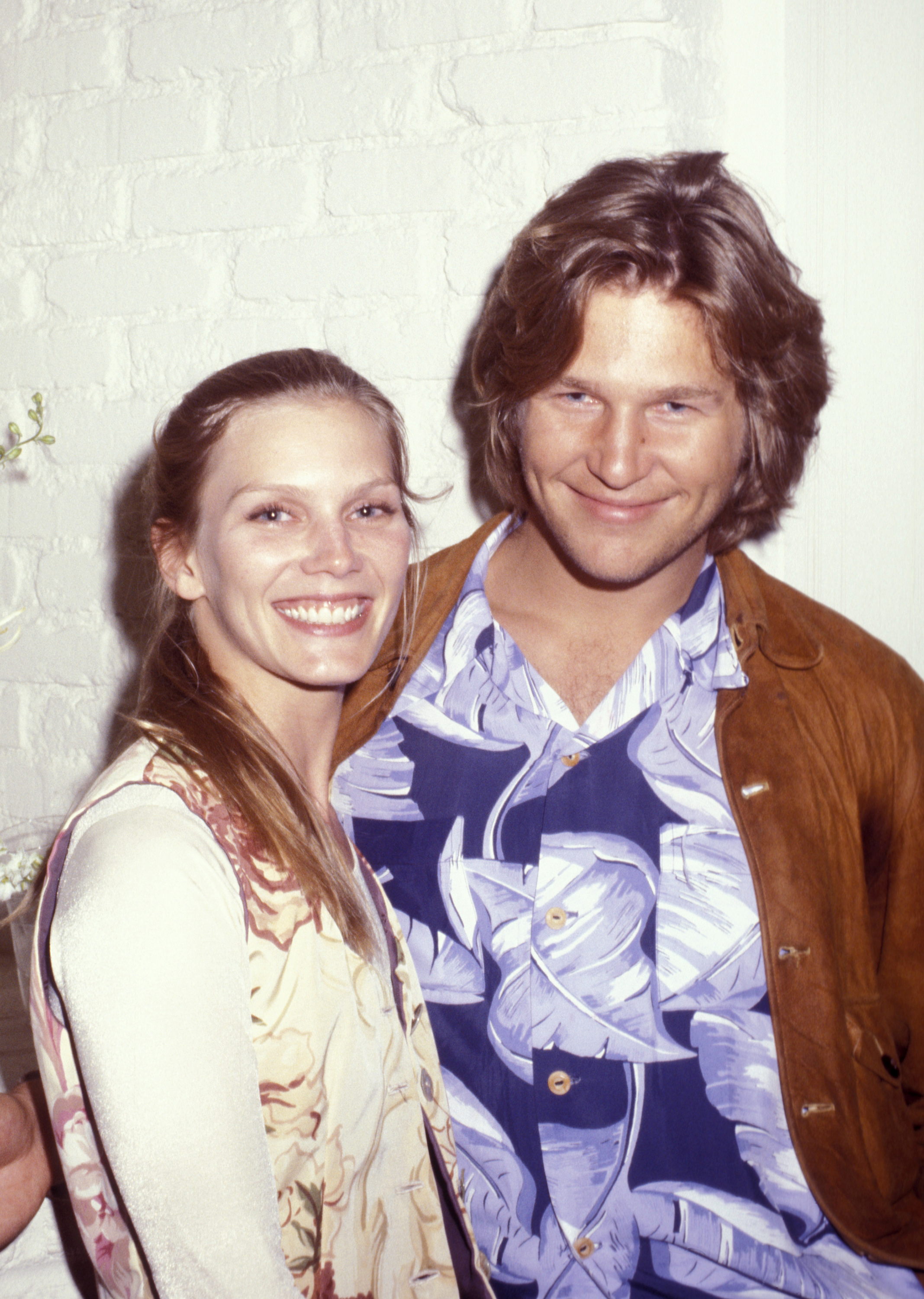 Susan et Jeff Bridges lors de l'inauguration de la boutique Camp Beverly Hills, le 23 juin 1977 | Source : Getty Images