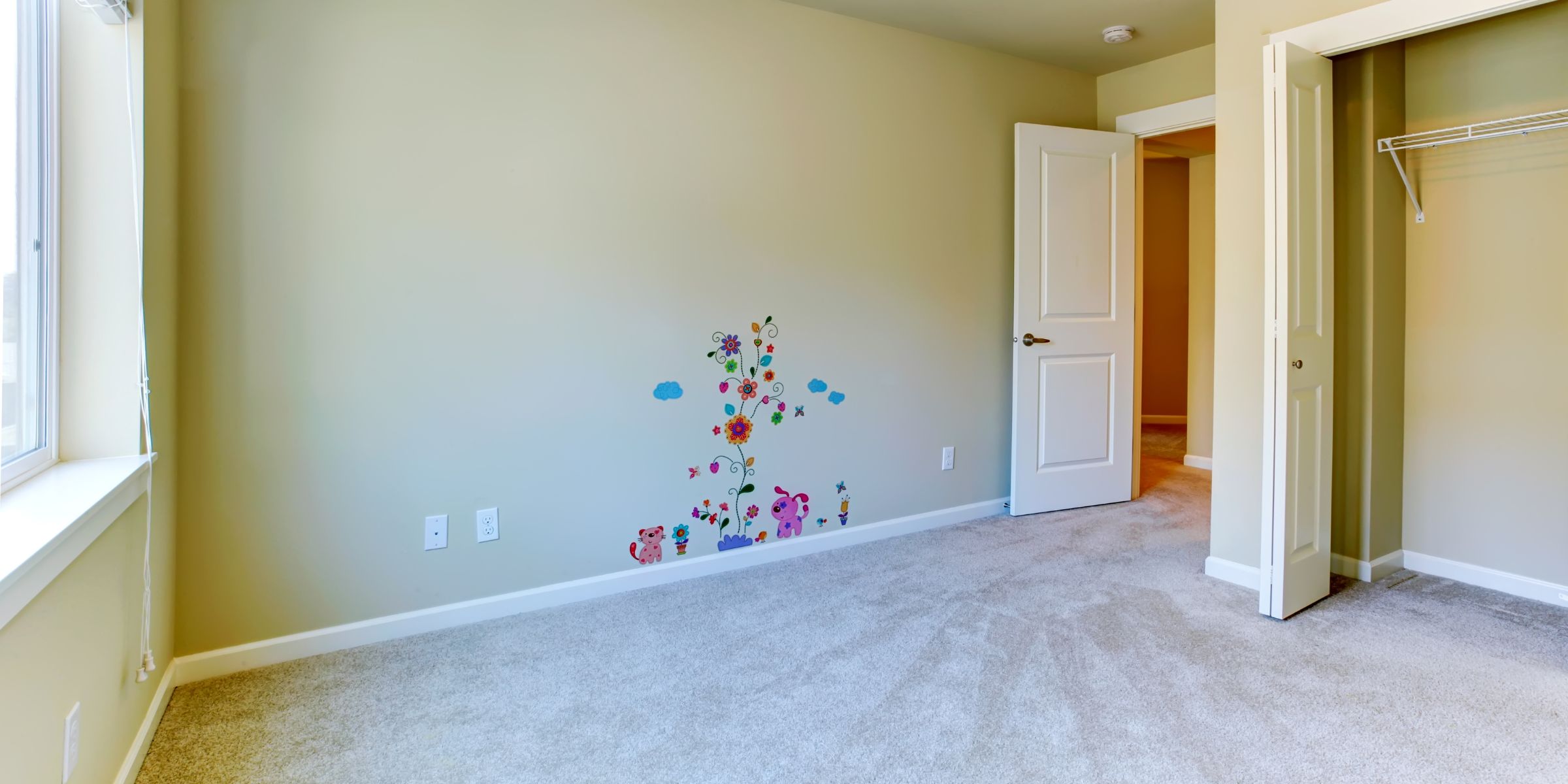 Une chambre à coucher vide | Source : Shutterstock