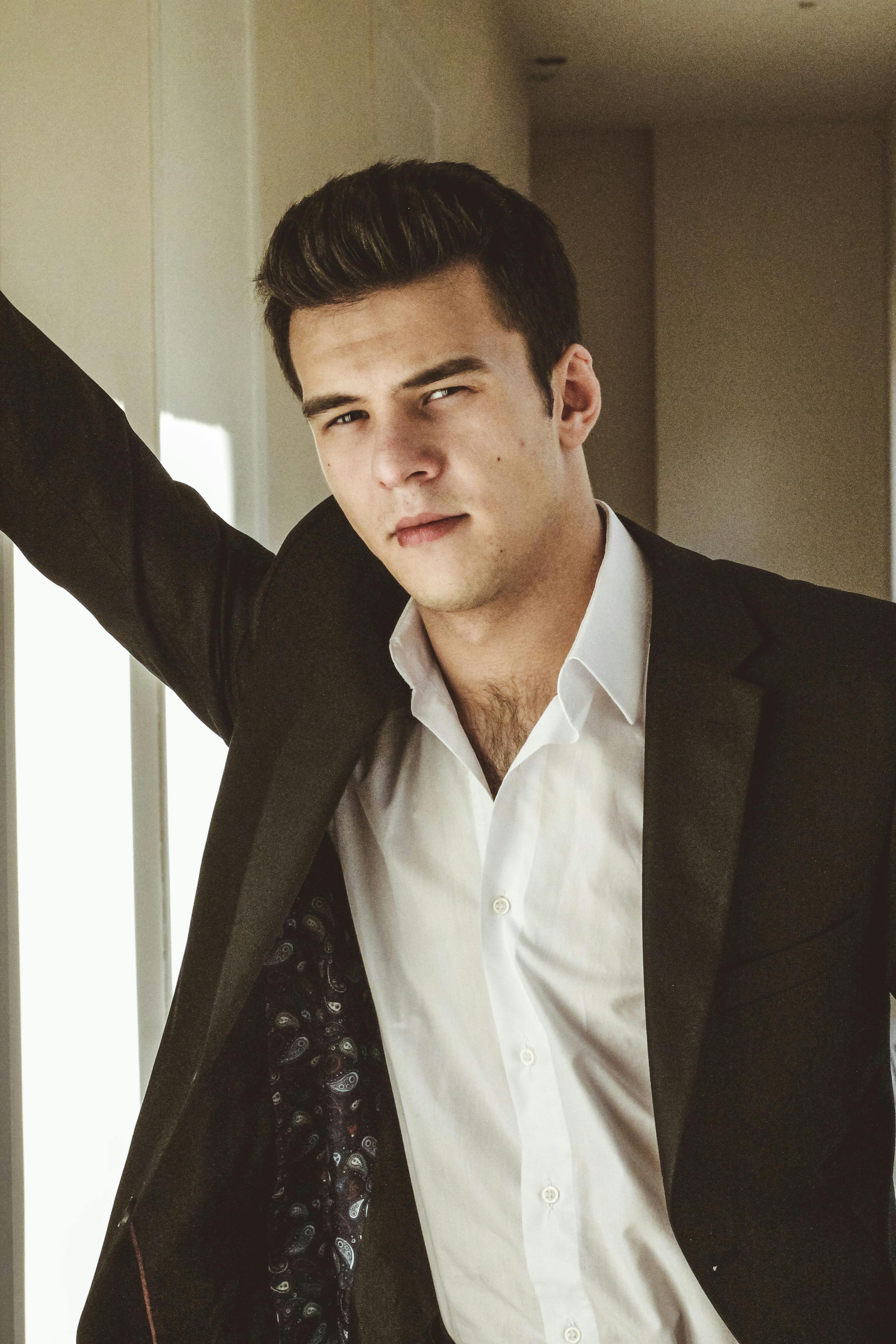 Un homme en costume | Source : Pexels