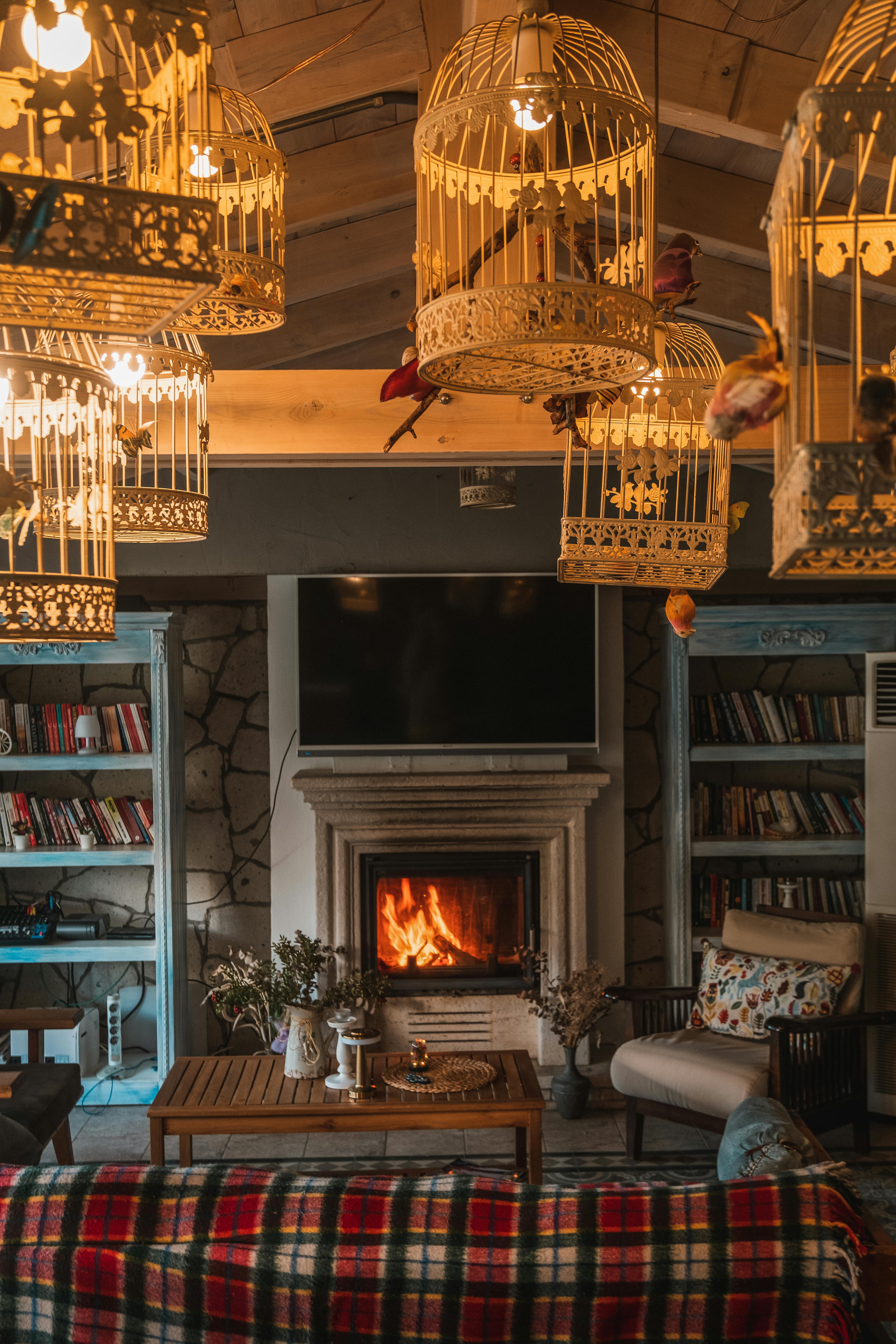 Une cheminée allumée | Source : Pexels