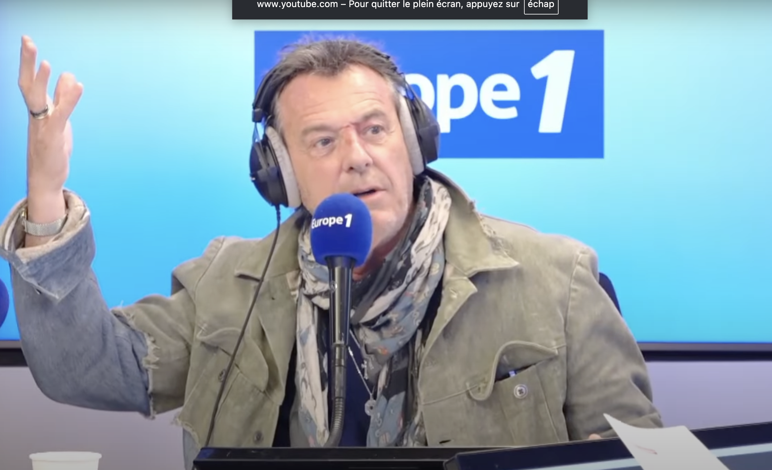 Capture d'écran du passage de Jean-Luc Reichmann dans l'émission le Club de l'été sur Europe 1, vendredi 11 juillet 2025 I Source : youtube.com/watch?v=S2XocgyJL5I