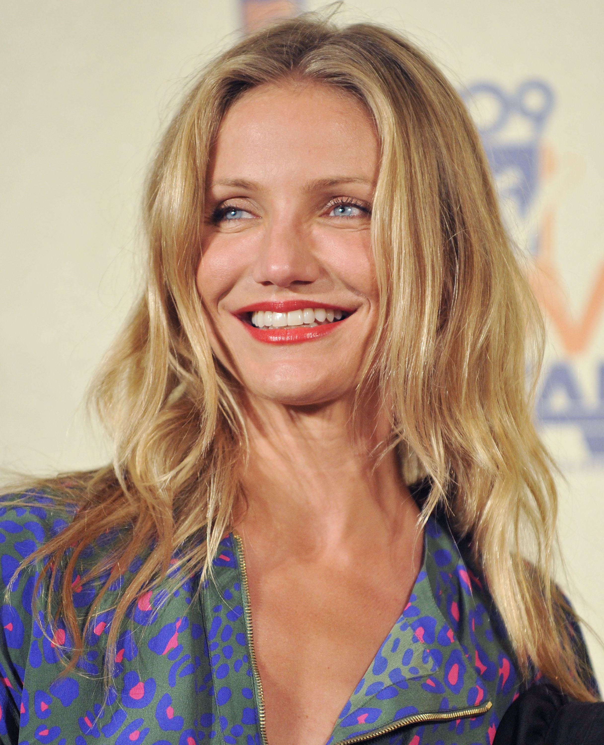Cameron Diaz pose dans la salle de presse des MTV Movie Awards 2009 au Gibson Amphitheatre, le 31 mai 2009, à Universal City, en Californie | Source : Getty Images