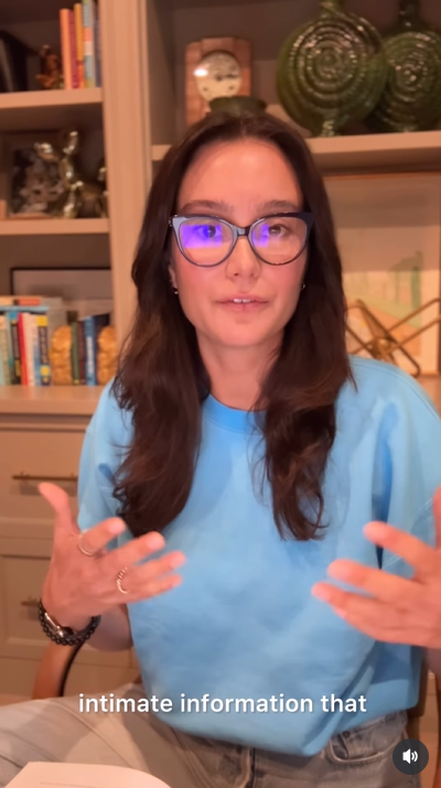Emma Heming Willis répond aux commentaires acerbes en ligne, extrait d'un post vidéo daté du 29 août 2025 | Source : Instagrm/emmahemingwillis