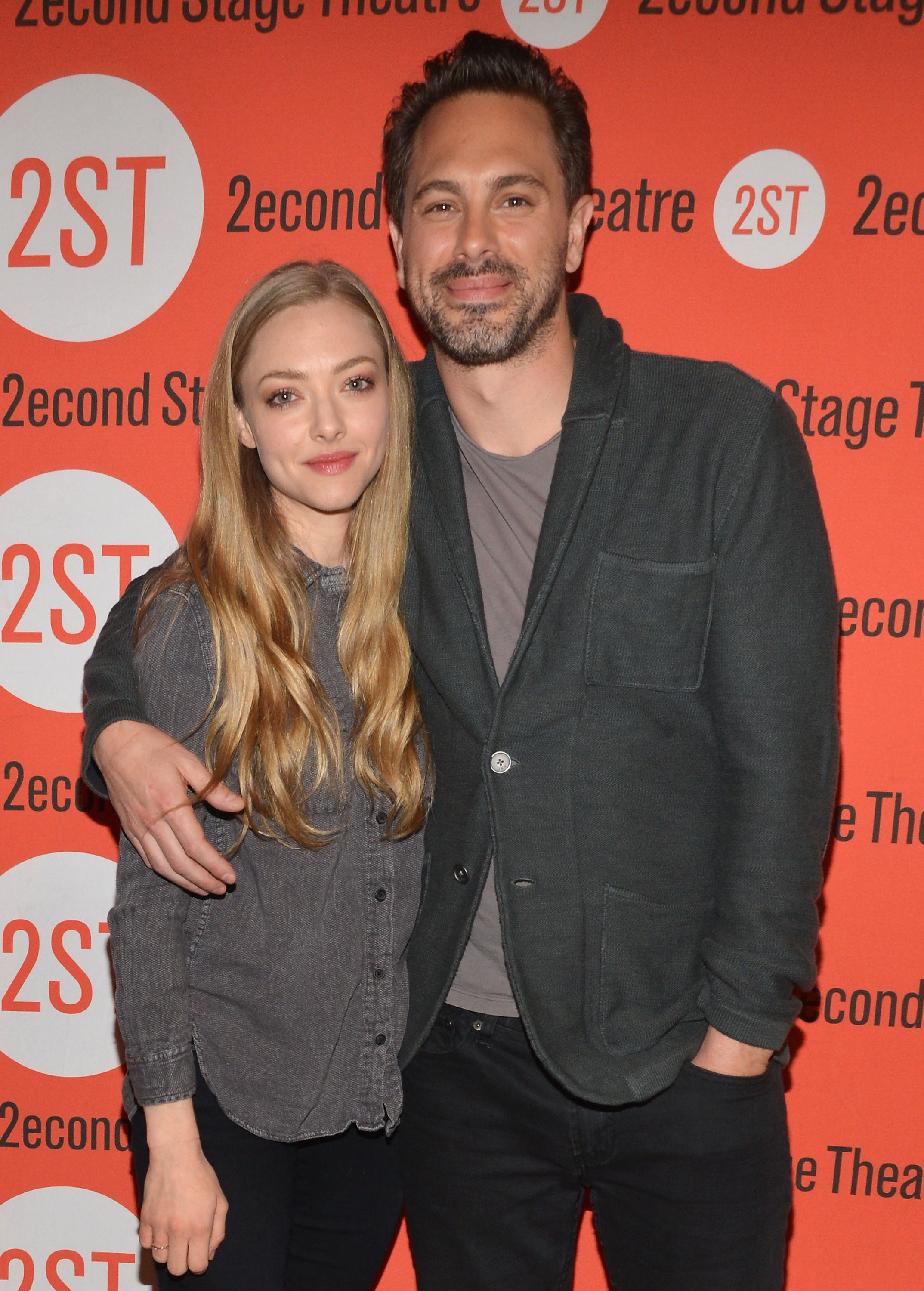 Amanda Seyfried et Thomas Sadoski lors de la rencontre avec les acteurs de « The Way We Get By » le 1er mai 2015 à New York. | Source : Getty Images