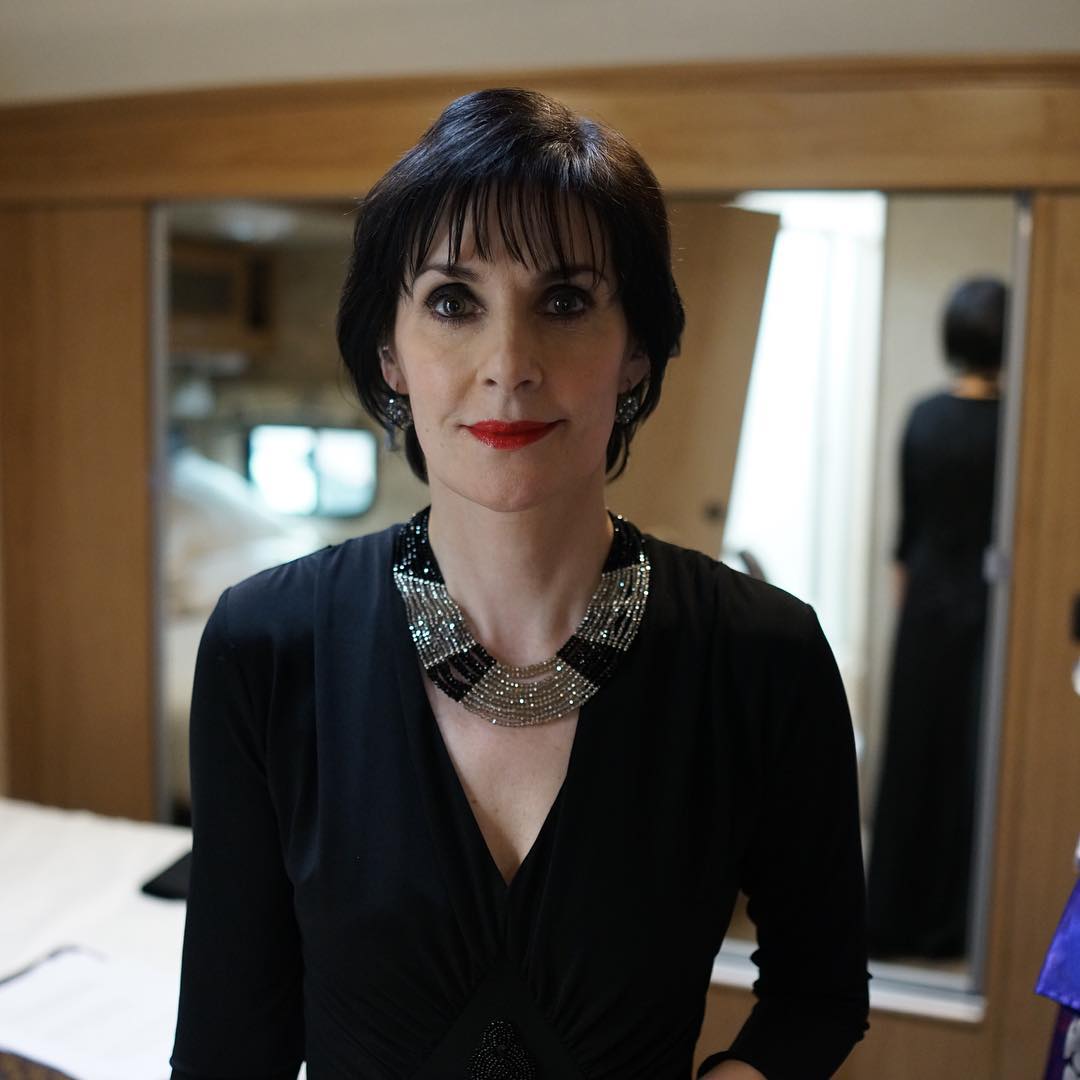La star de la comédie musicale à partir d'un post daté du 17 novembre 2015. | Source : Instagram/official_enya