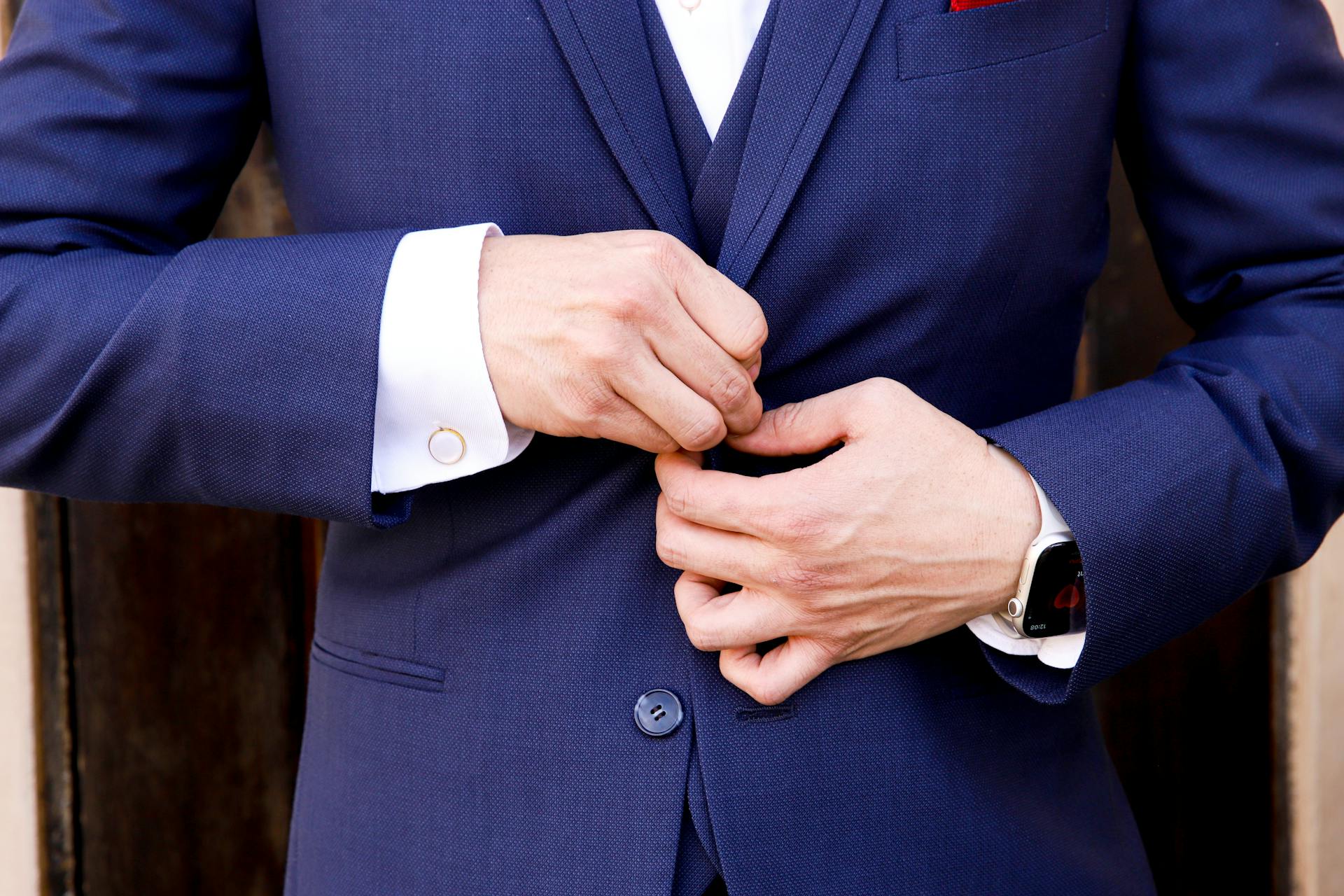Un homme en costume bleu | Source : Pexels