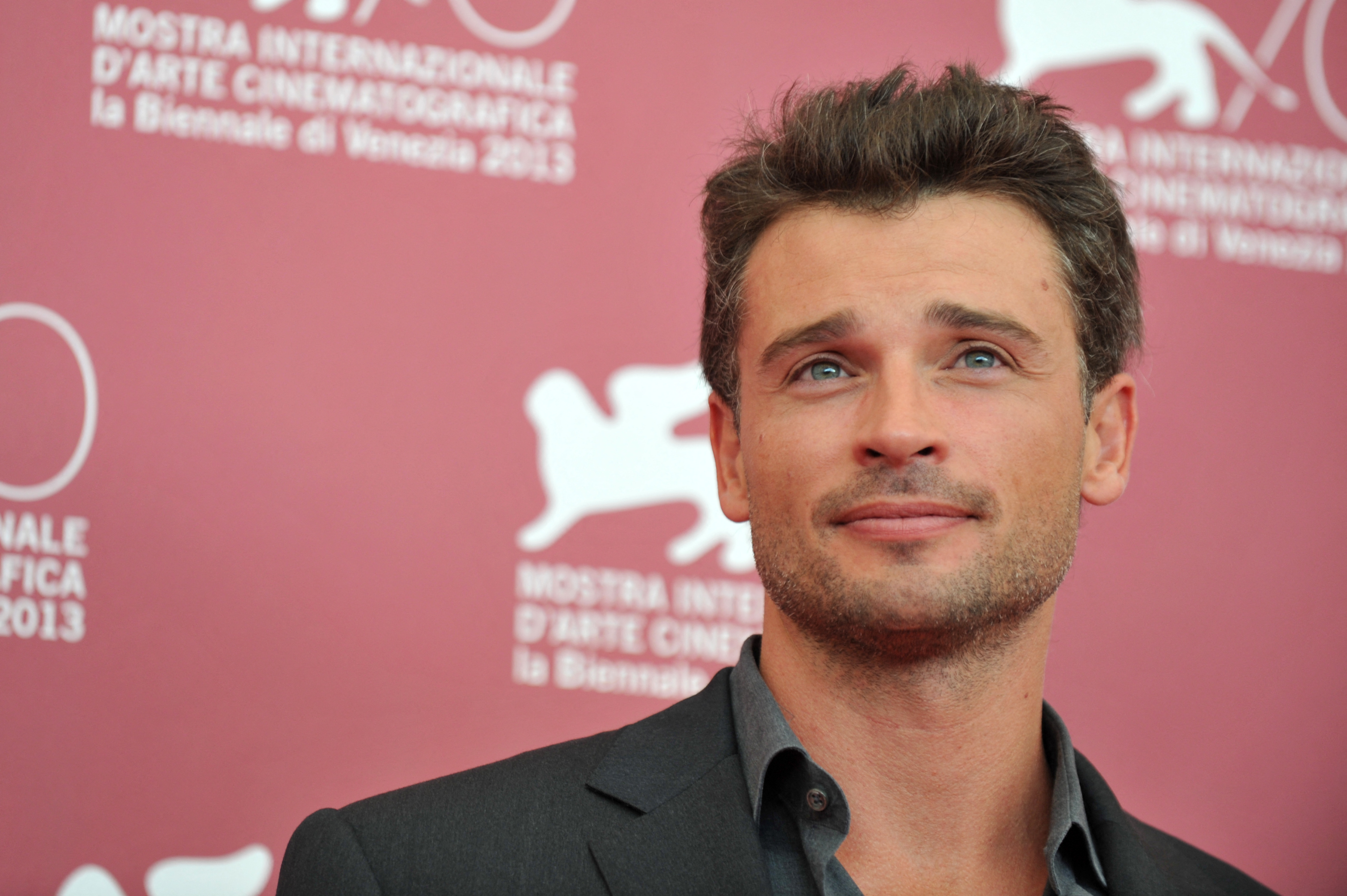 Tom Welling lors de la séance photo de « Parkland », présenté en compétition au 70e Festival du film de Venise, le 1er septembre 2013, au Lido de Venise | Source : Getty Images