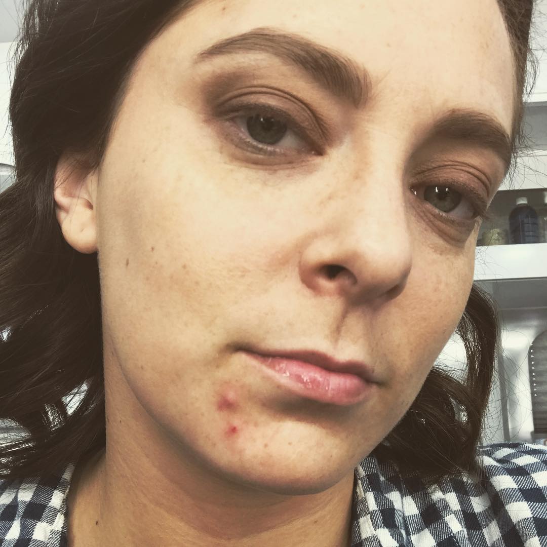 Rachael Bloom dans un post daté du 29 septembre 2017 | Source : Instagram/racheldoesstuff