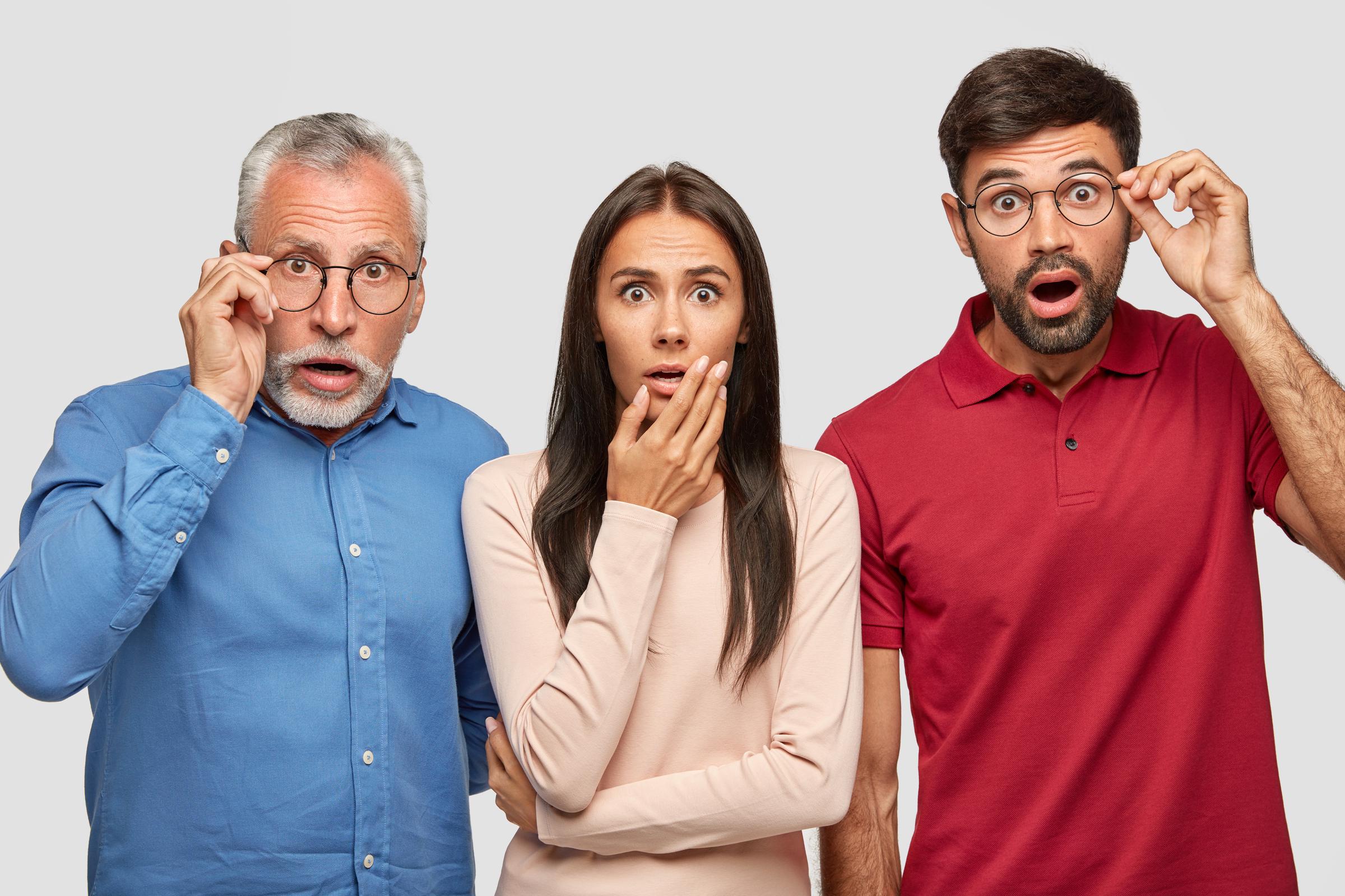 Des personnes choquées | Source : Freepik