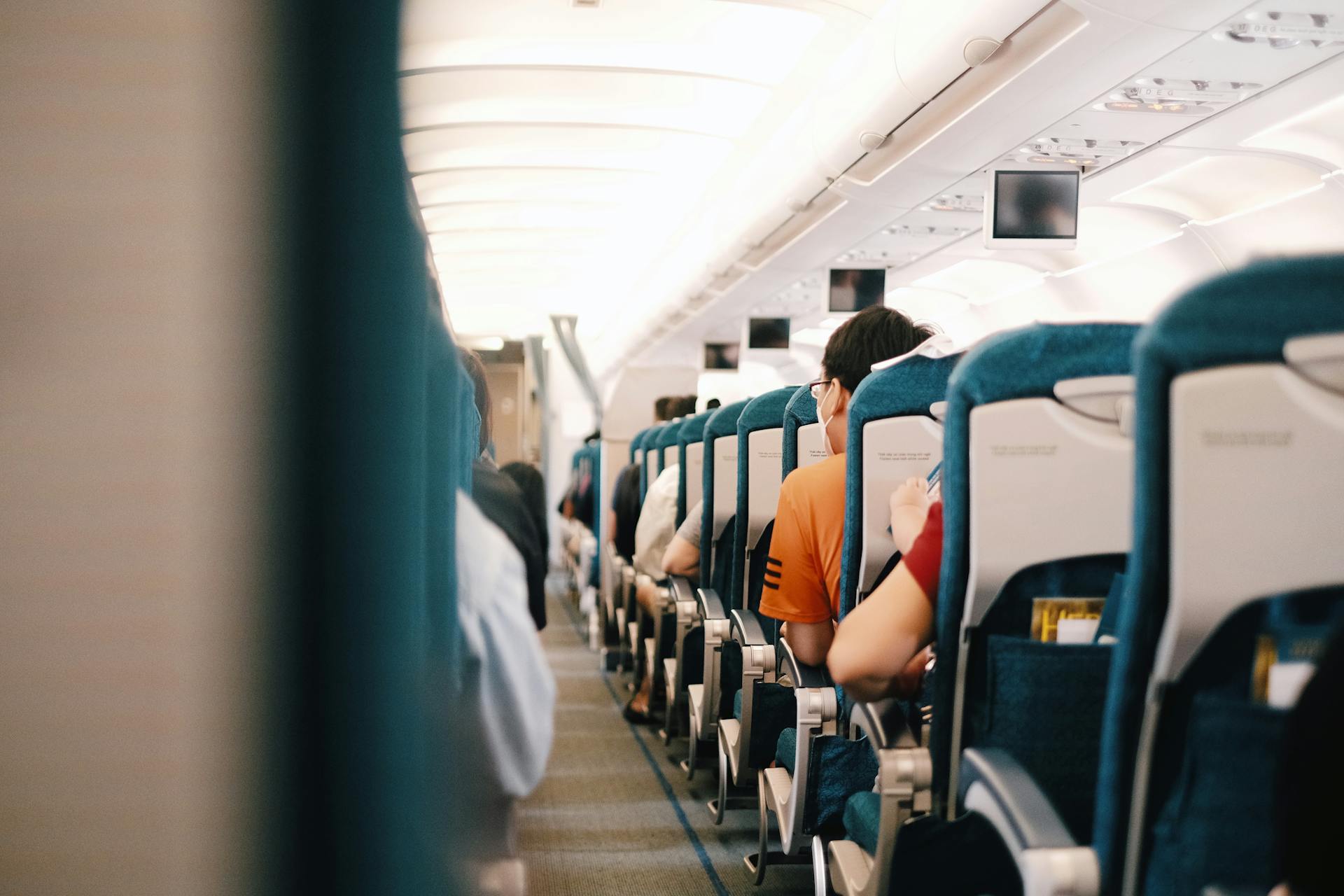 Des gens dans un avion | Source : Pexels