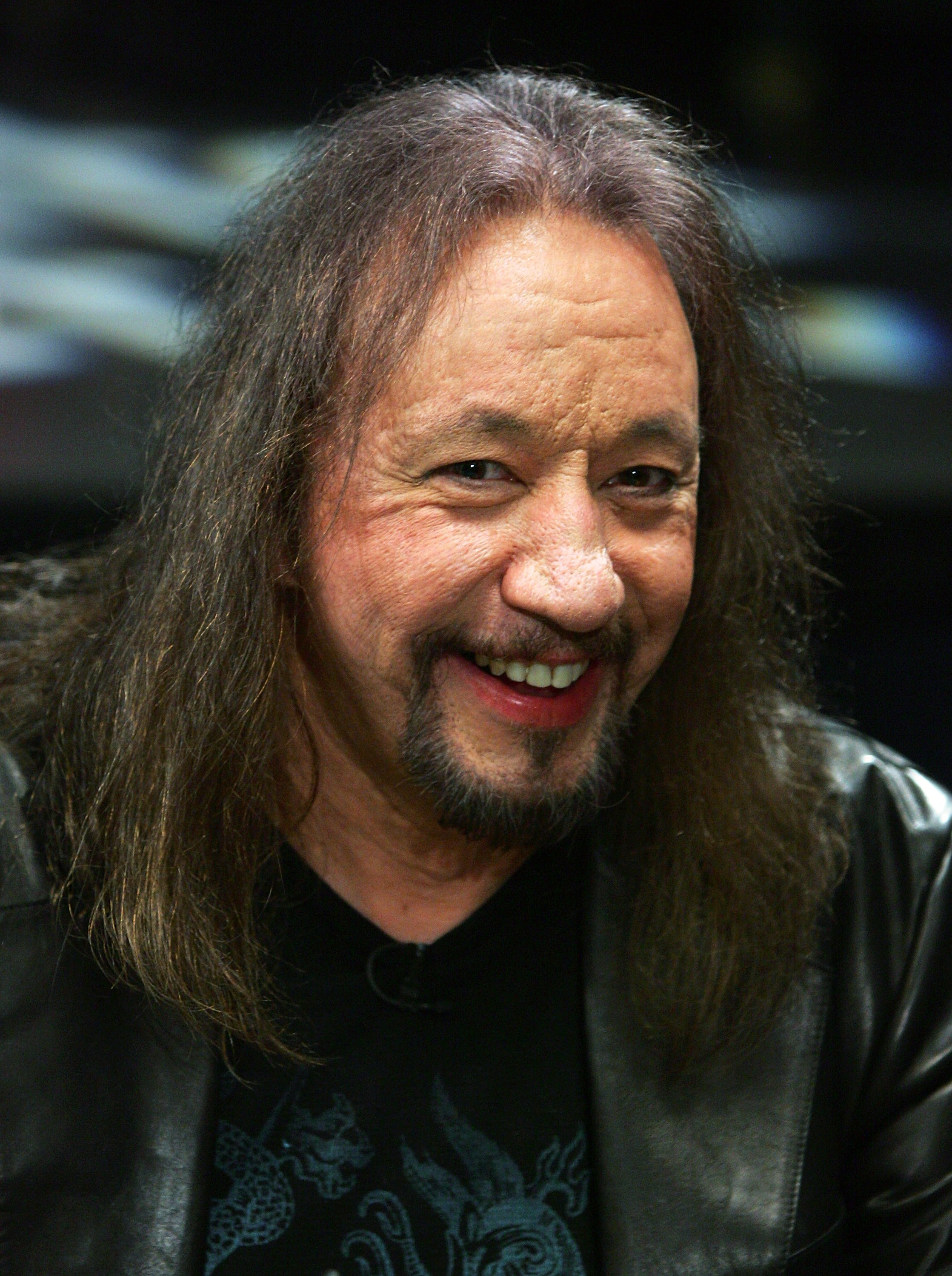 Ace Frehley participe au tournoi de poker VH1 Classic Rock “n” Roll Celebrity Poker Tournament à Las Vegas, dans le Nevada, le 2 novembre 2006 | Source : Getty Images