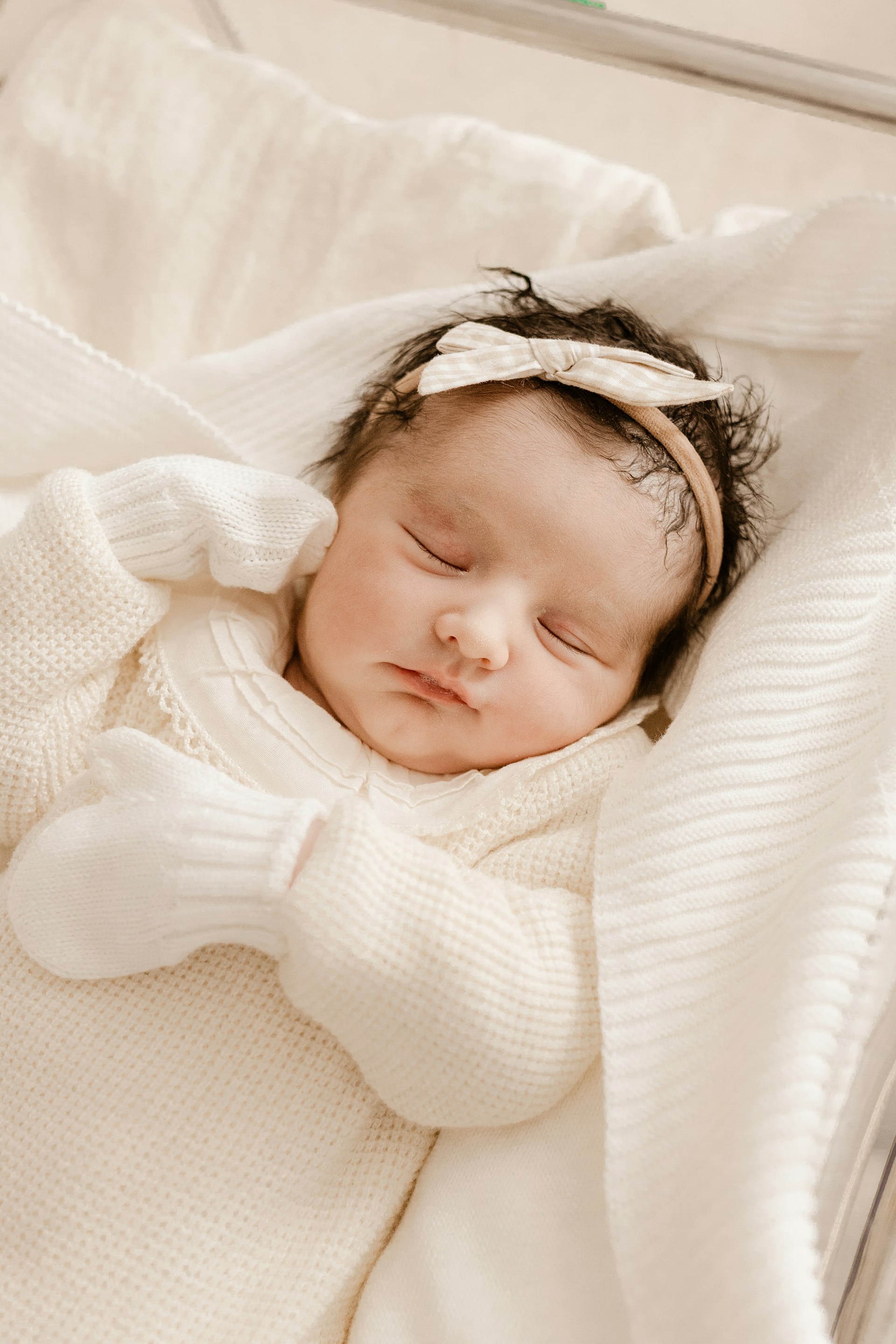 Une adorable petite fille qui dort profondément | Source : Unsplash