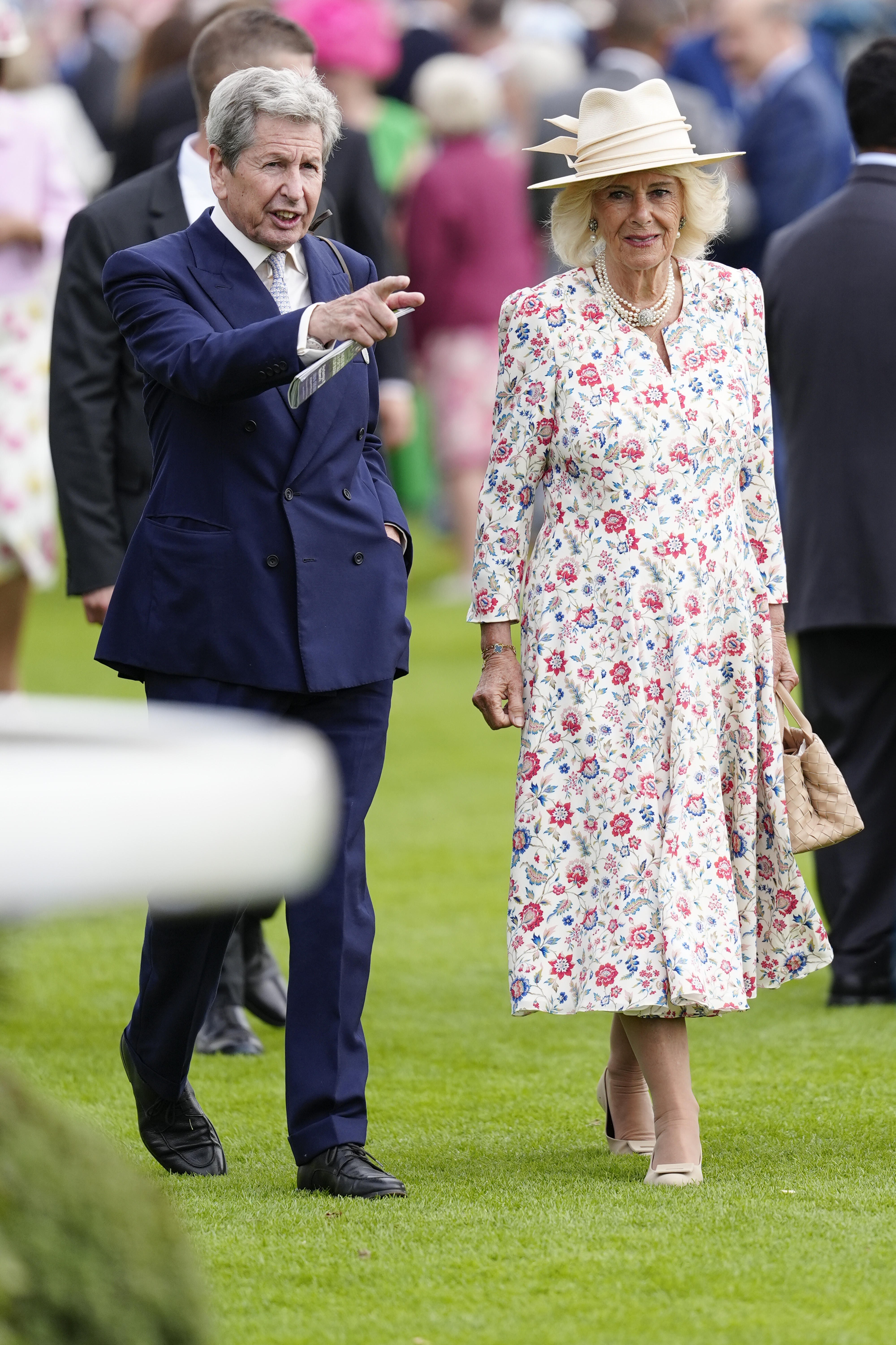 La reine Camilla est vue à l'hippodrome de York, en Angleterre, le 21 août 2025 | Source : Getty Images